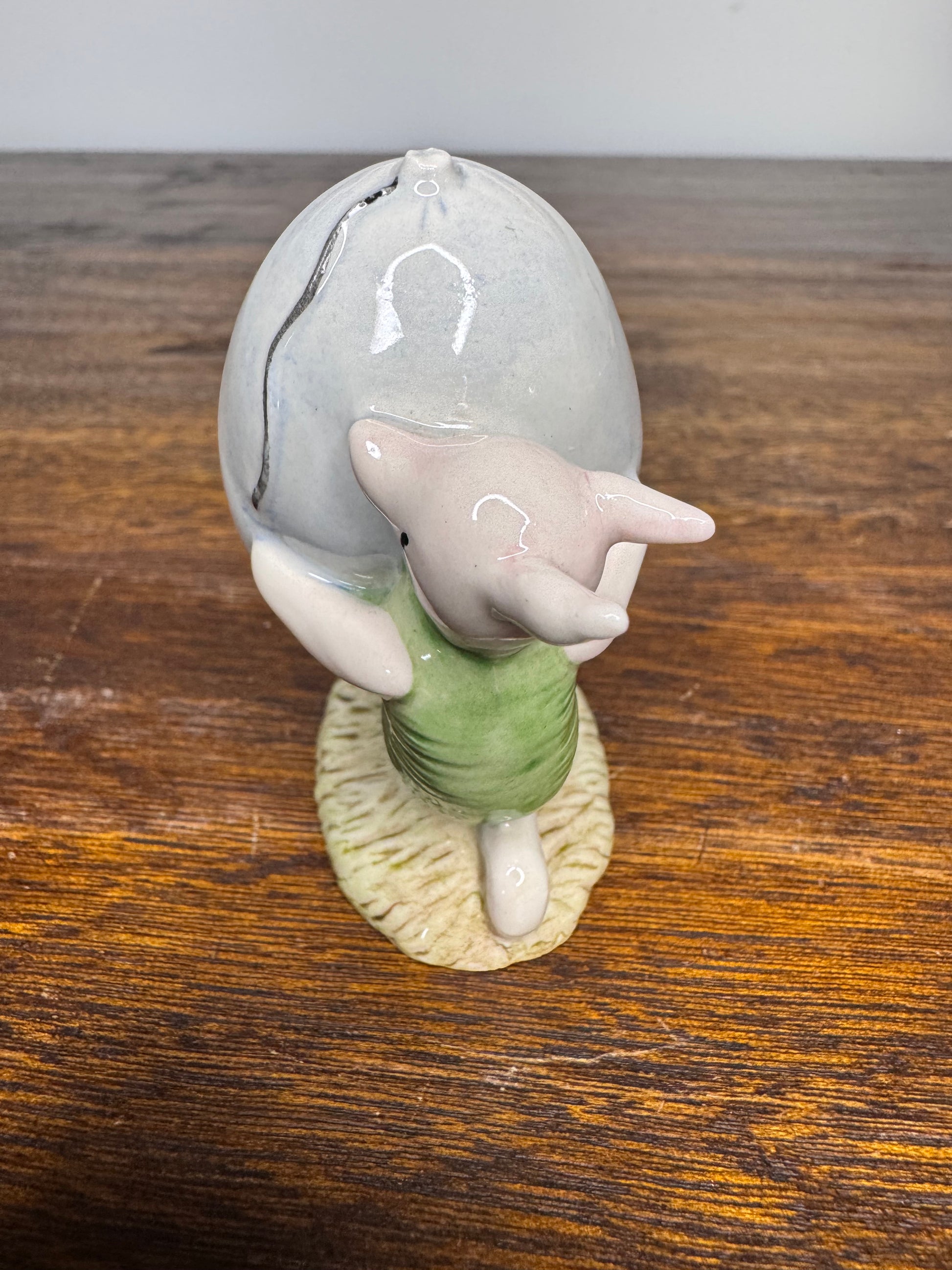 Vintage Royal Doulton Winnie the Pooh Collection “Piglet and the Ballon”