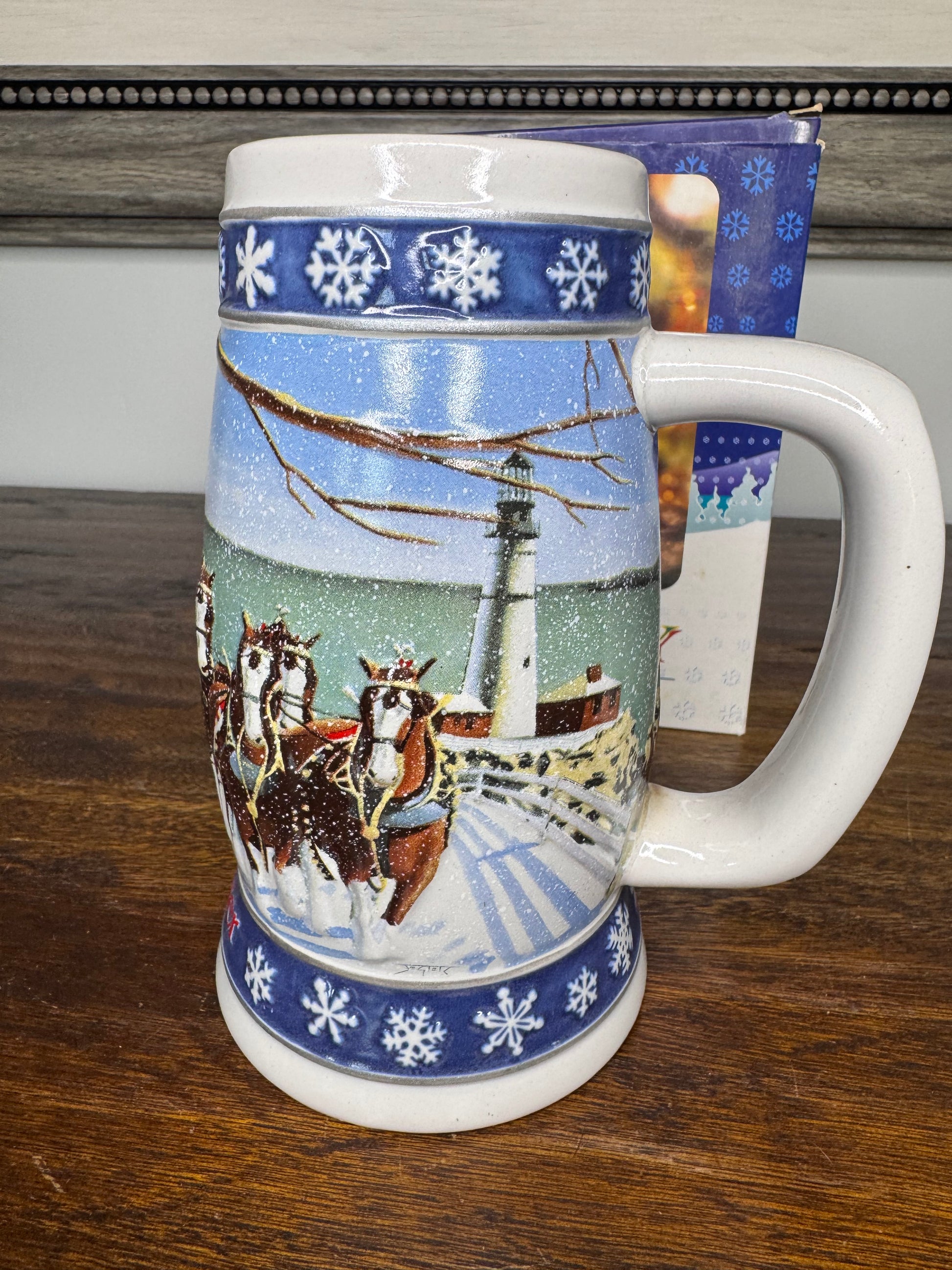 1995 Anheuser-Busch Budweiser Holiday Stein “Lighting the Way Home” w/ Original Box