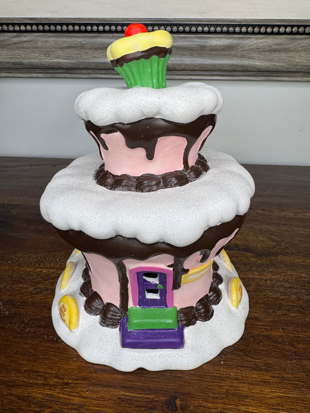 Dept 56 Grinch Village Who Ville Sweet Shop