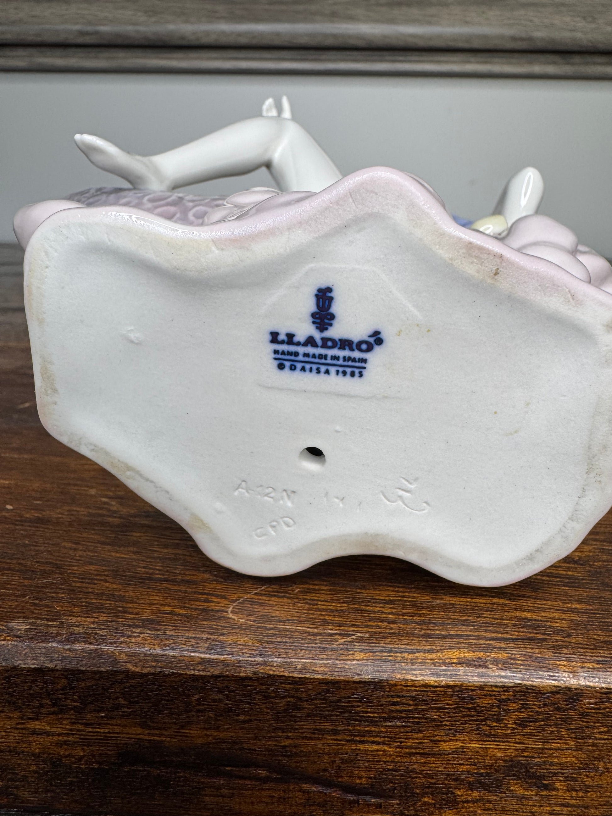 Stunning 1983 Lladro Moon Glow Figurine