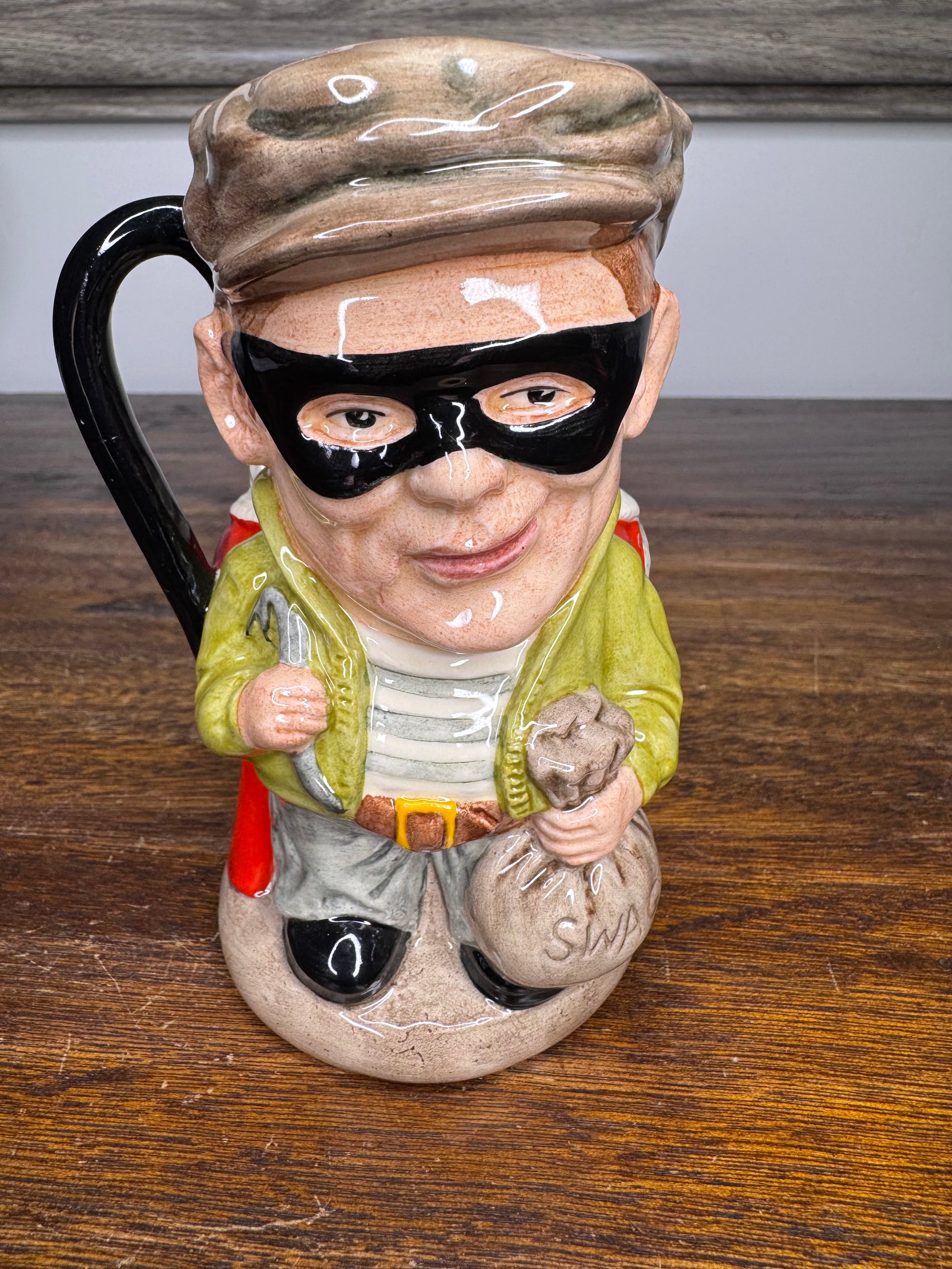 Royal Doulton Small The Judge and the Thief Toby Jug RARE
