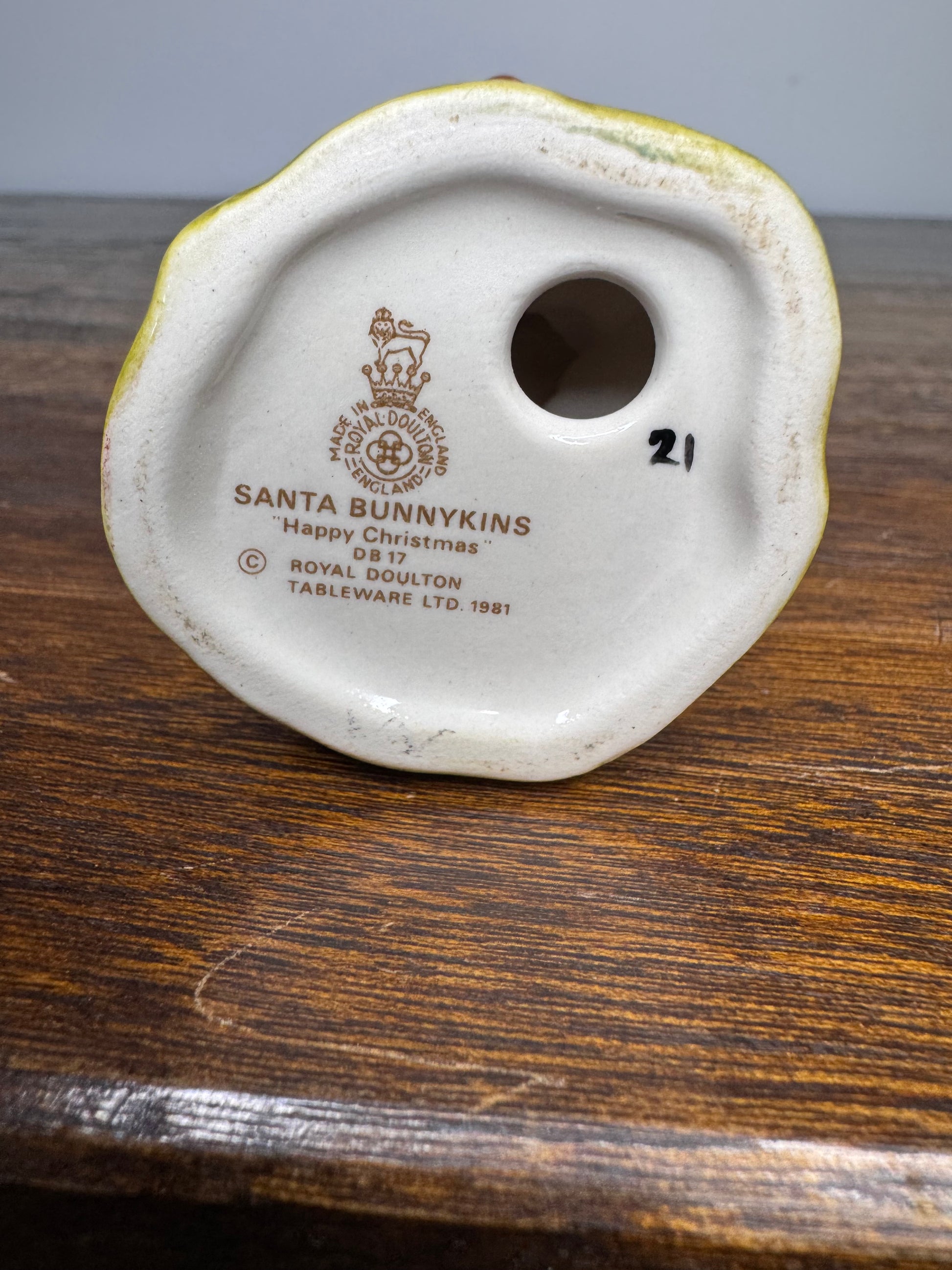 Vintage Royal Doulton Santa Bunnykins Happy Christmas Figurine