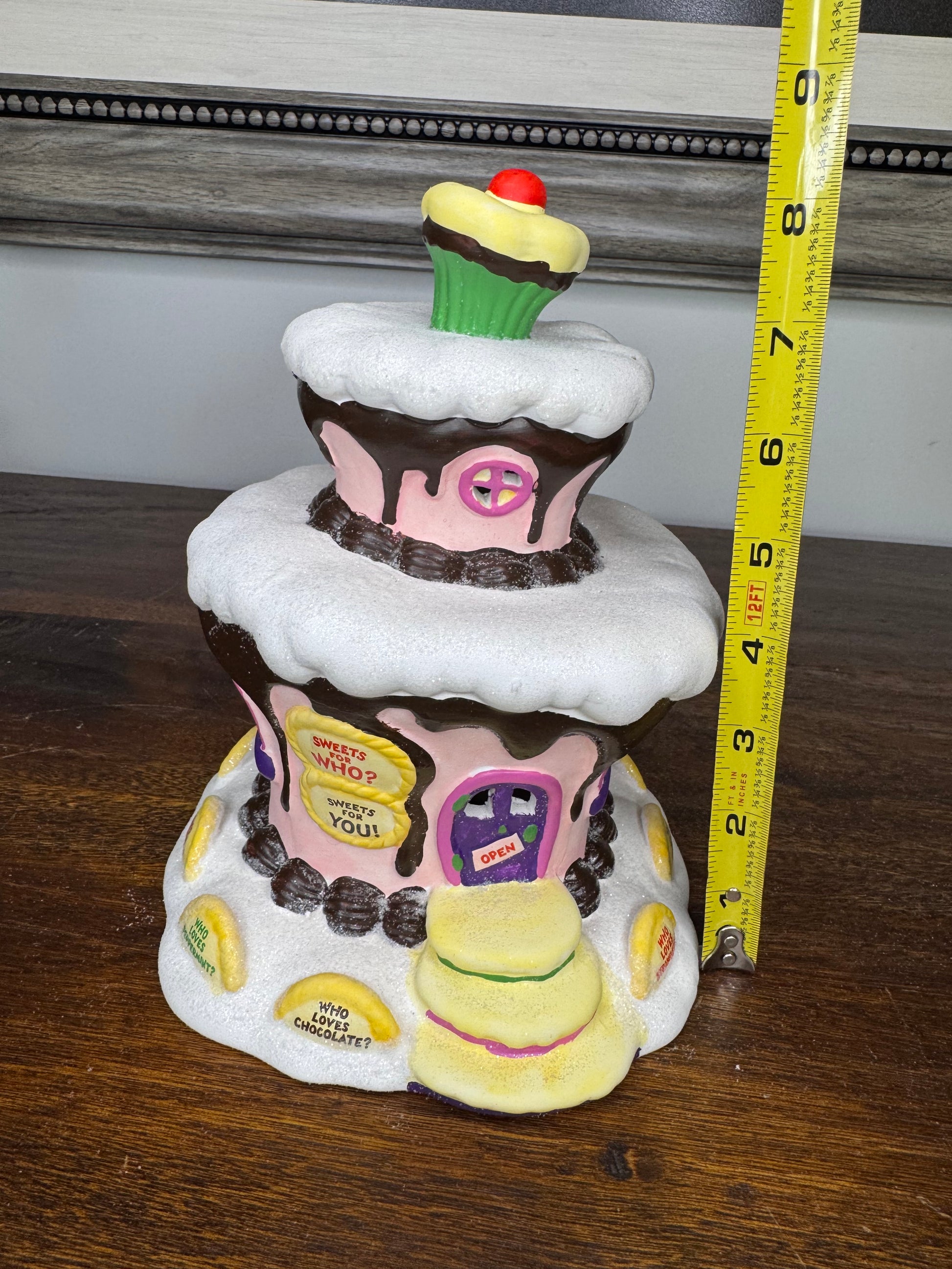 Dept 56 Grinch Village Who Ville Sweet Shop