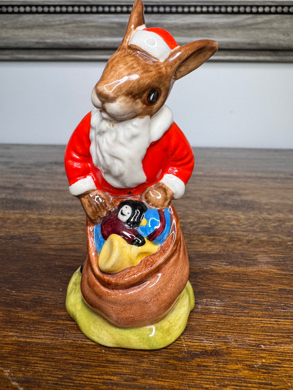 Vintage Royal Doulton Santa Bunnykins Happy Christmas Figurine