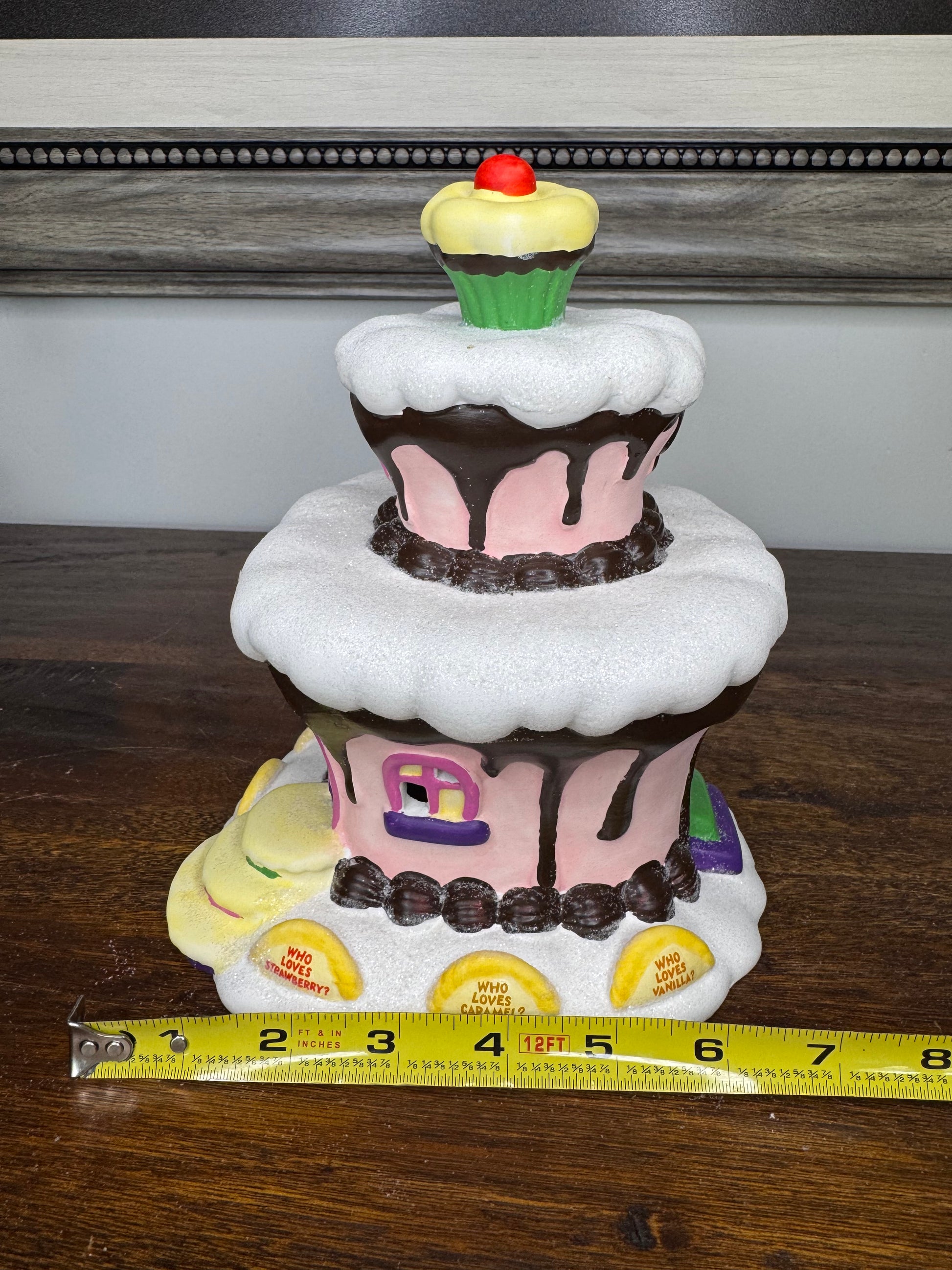 Dept 56 Grinch Village Who Ville Sweet Shop