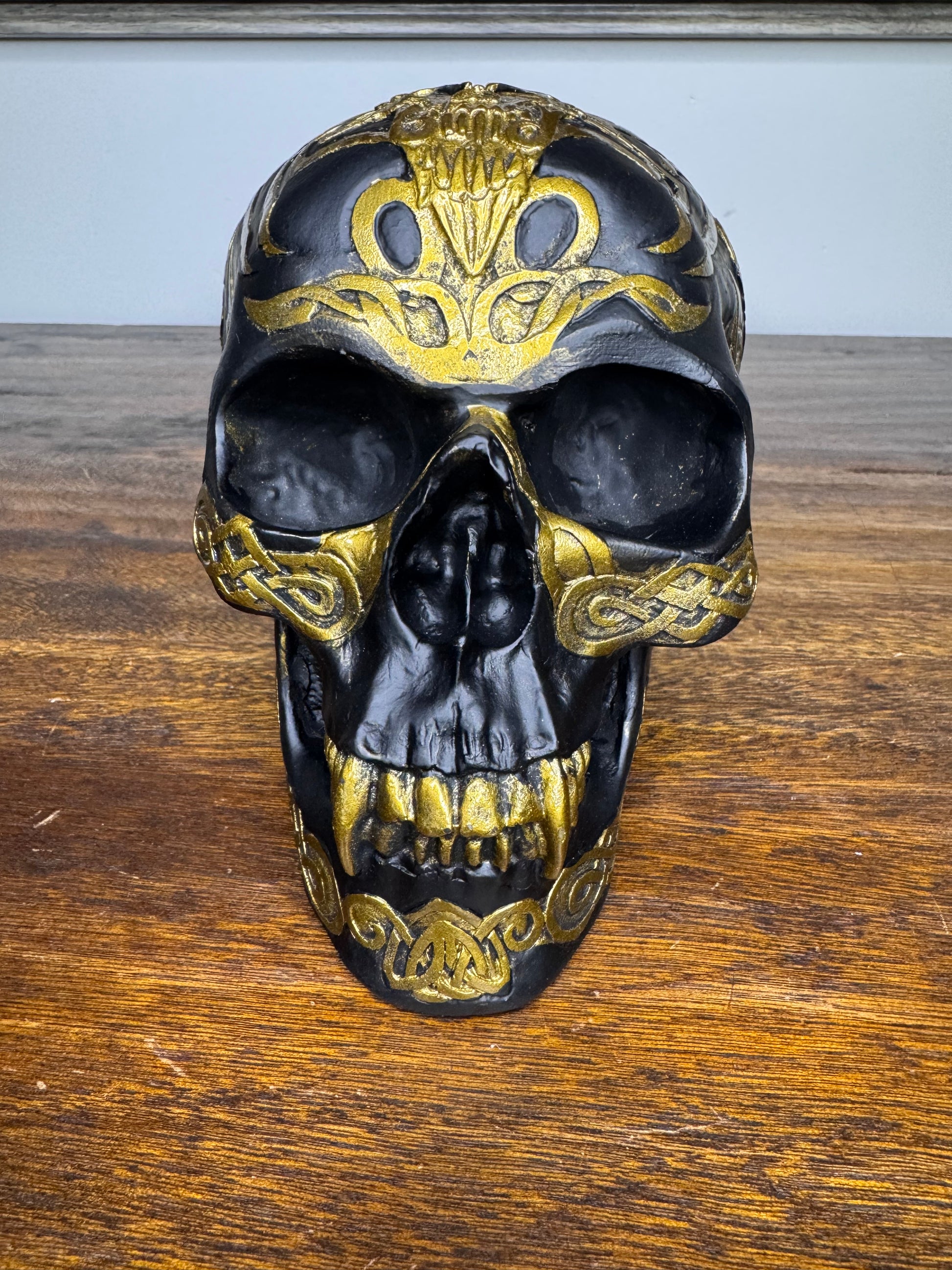 Cold Cast Resin Celtic Skull NIB