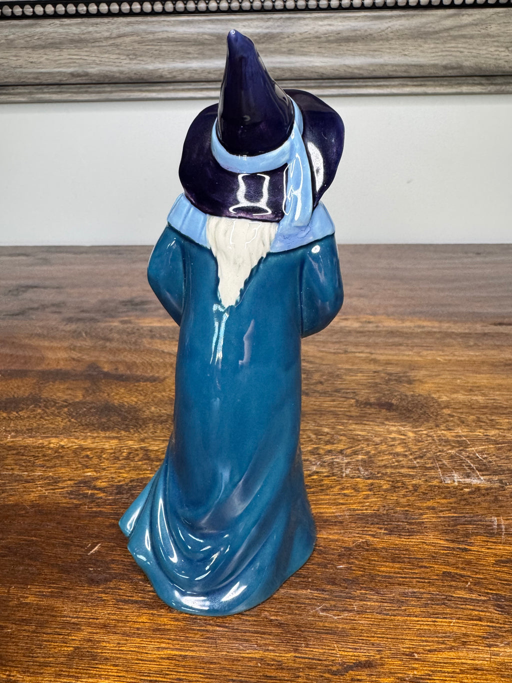 Royal Doulton Lord of the Rings Gandalf Middle Earth Tolkien Figurine