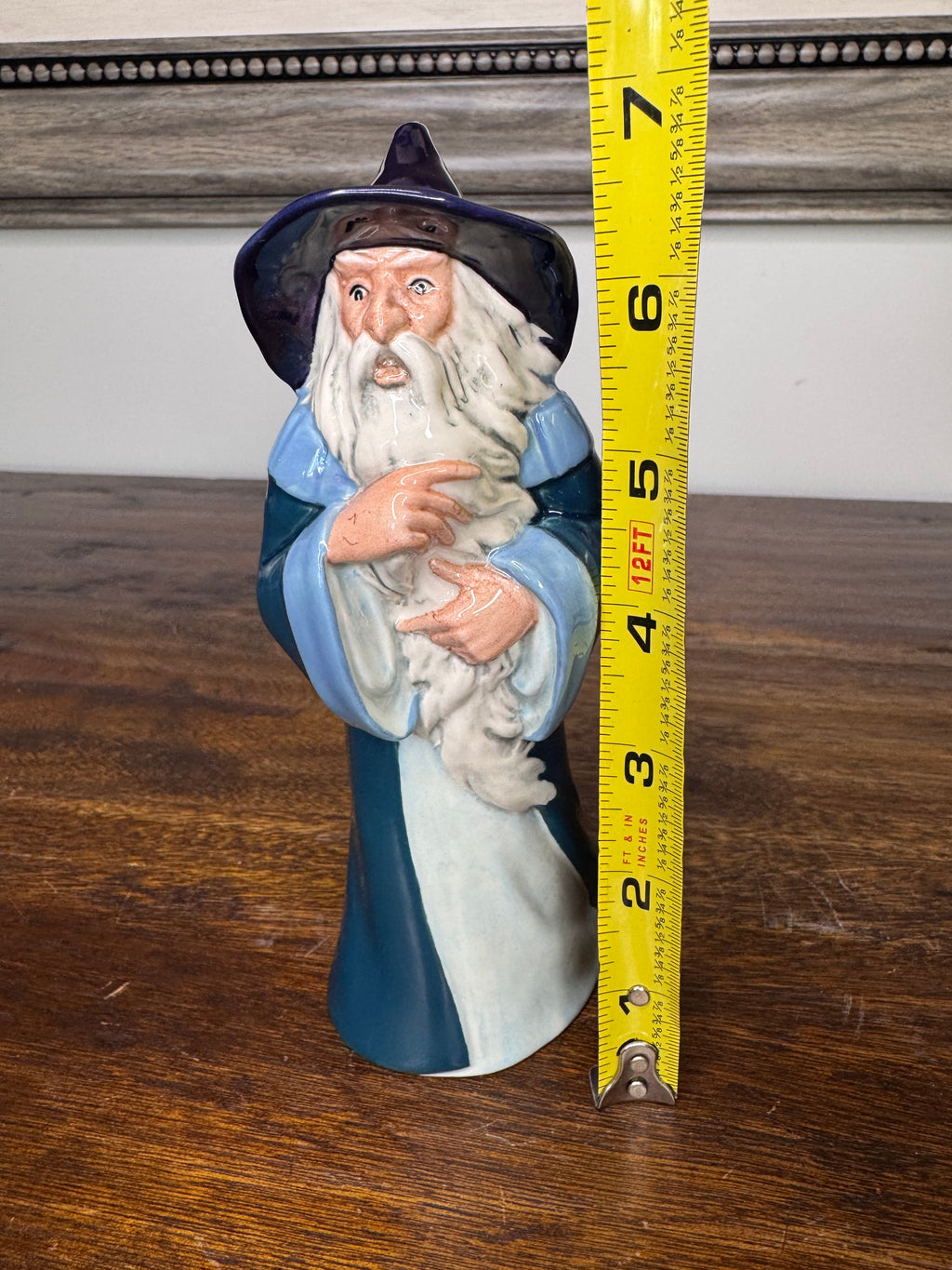 Royal Doulton Lord of the Rings Gandalf Middle Earth Tolkien Figurine