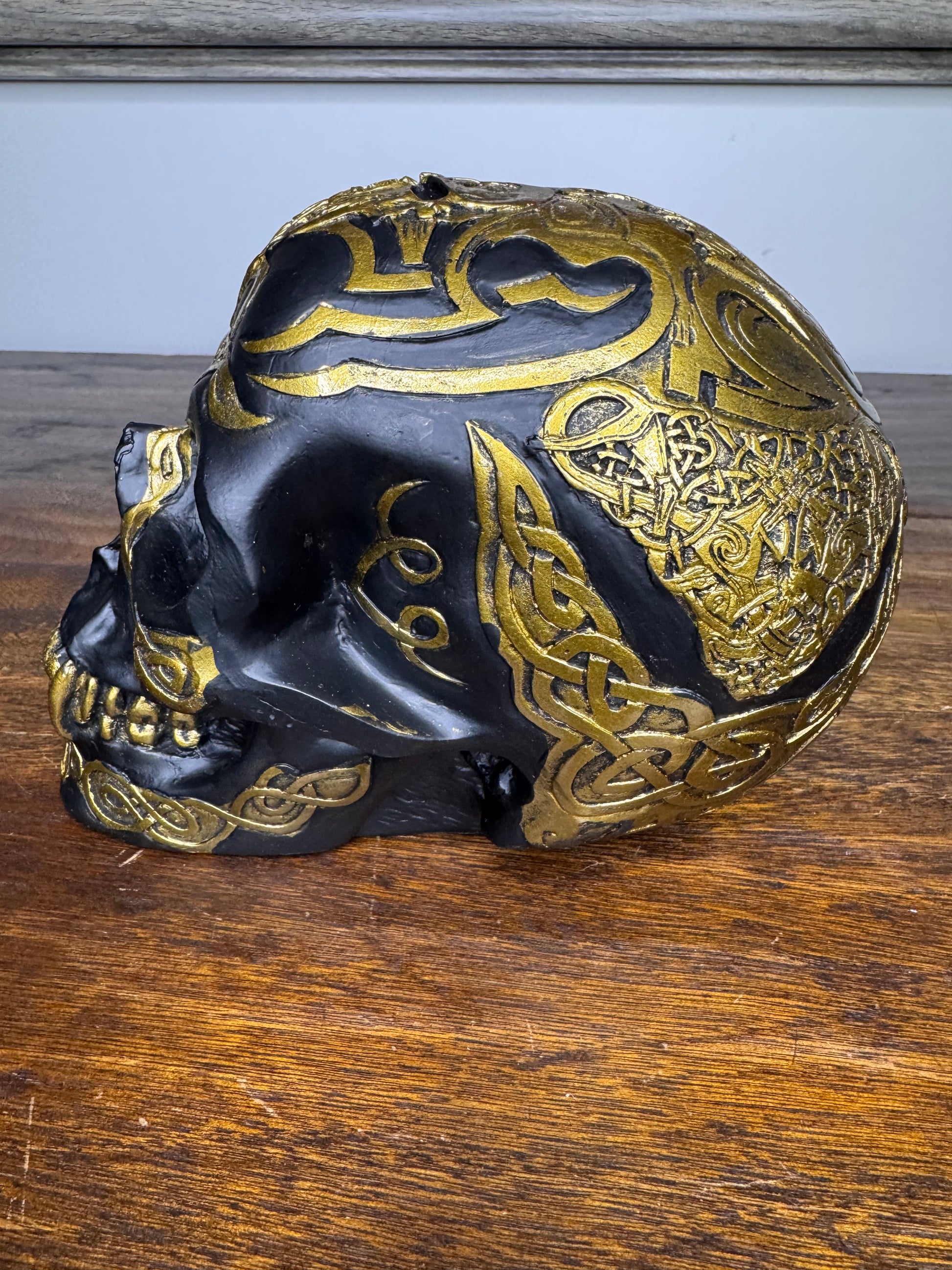 Cold Cast Resin Celtic Skull NIB