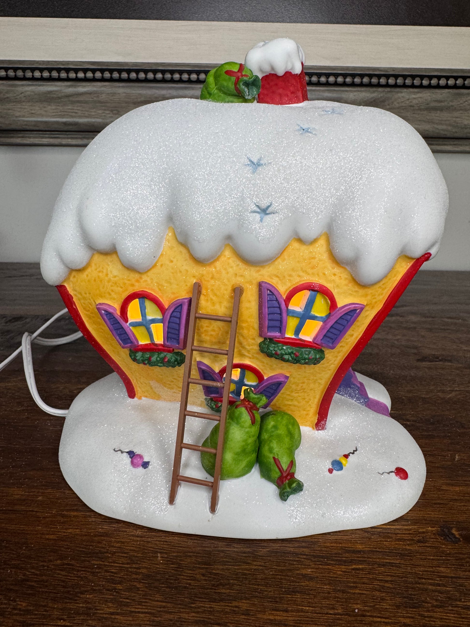 Dept 56 Grinch Village Cindy Lou Who’s House