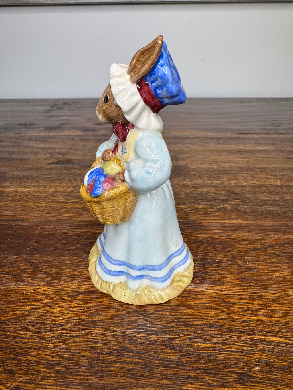 Royal Doulton Mrs Bunnykins At the Easter Parade Figurine
