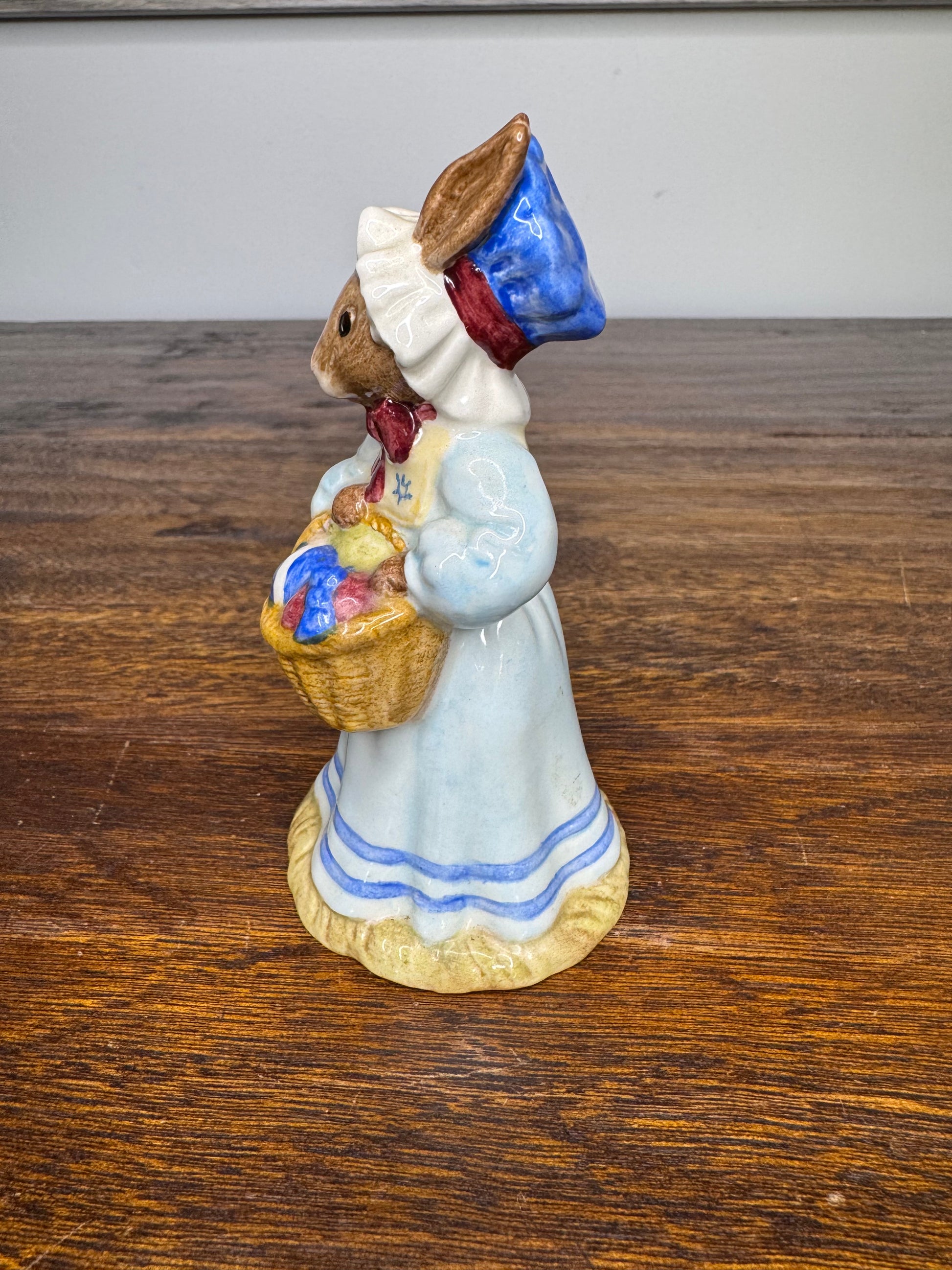 Royal Doulton Mrs Bunnykins At the Easter Parade Figurine