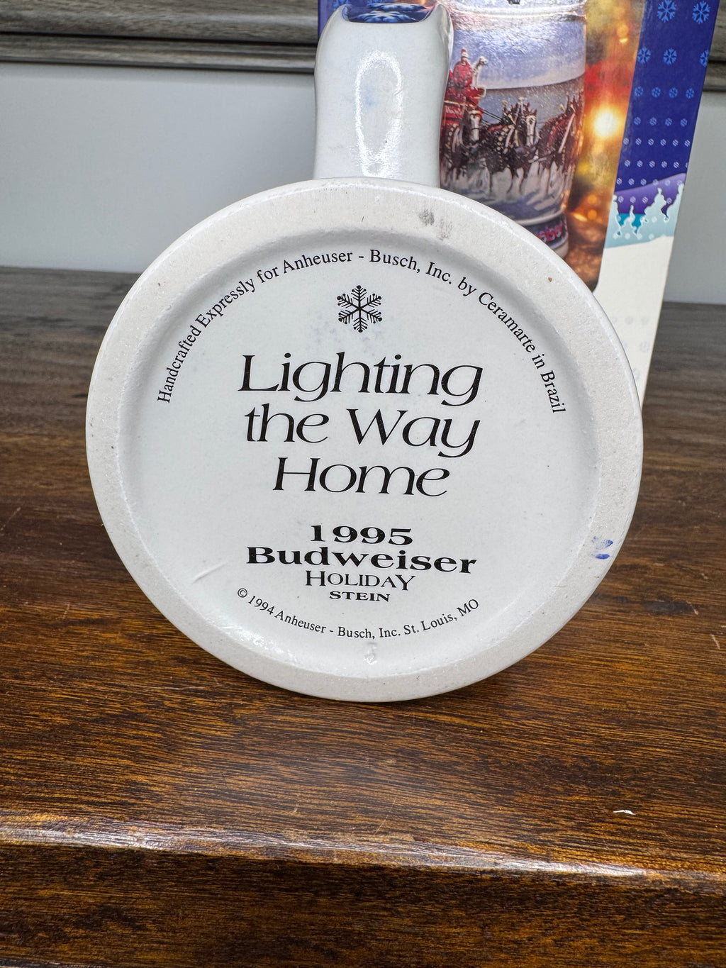 1995 Anheuser-Busch Budweiser Holiday Stein “Lighting the Way Home” w/ Original Box