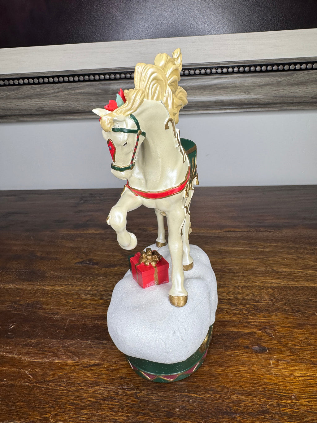 NIB Trail of Painted Ponies Yuletide Majesty