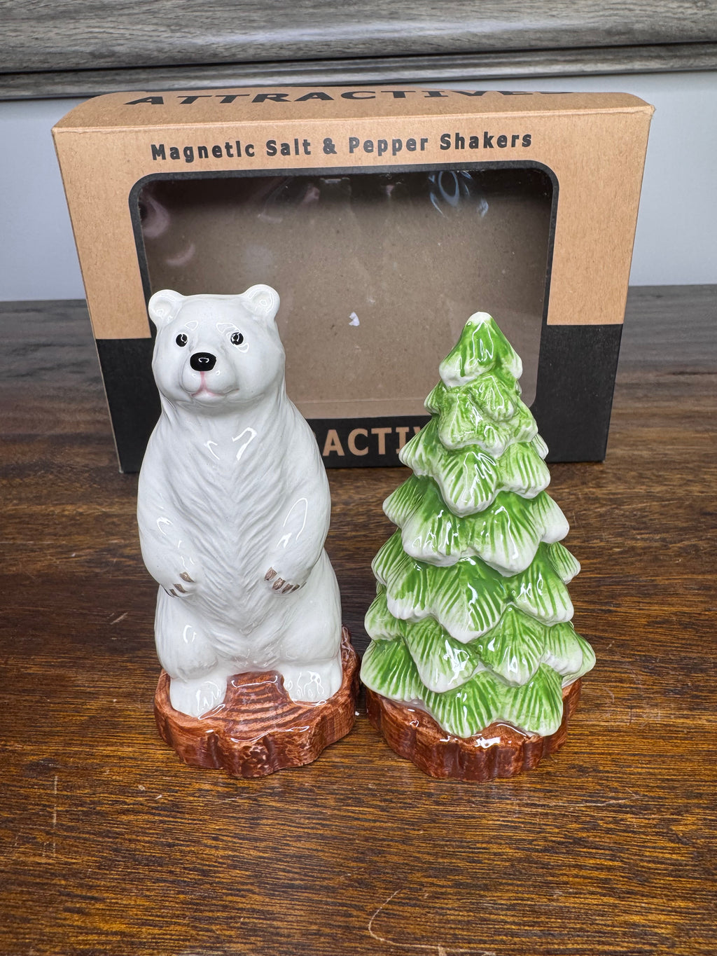 New w/ Box Polar Bear and Pine Tree Salt and Pepper Shaker Set