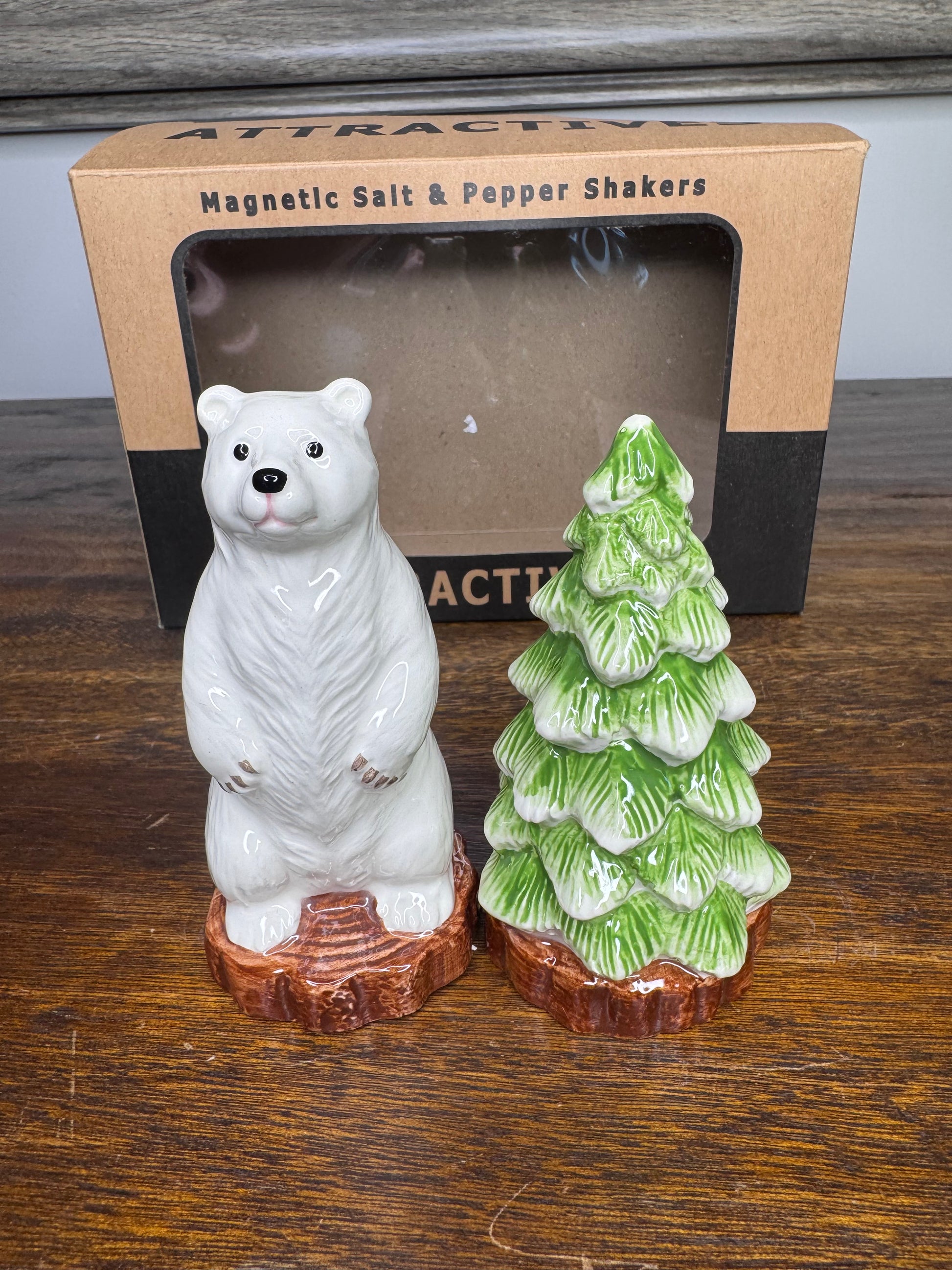 New w/ Box Polar Bear and Pine Tree Salt and Pepper Shaker Set