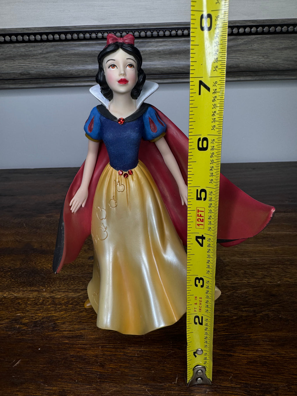 Enesco Disney Showcase Collectible Snow White Couture de Force w/ Box