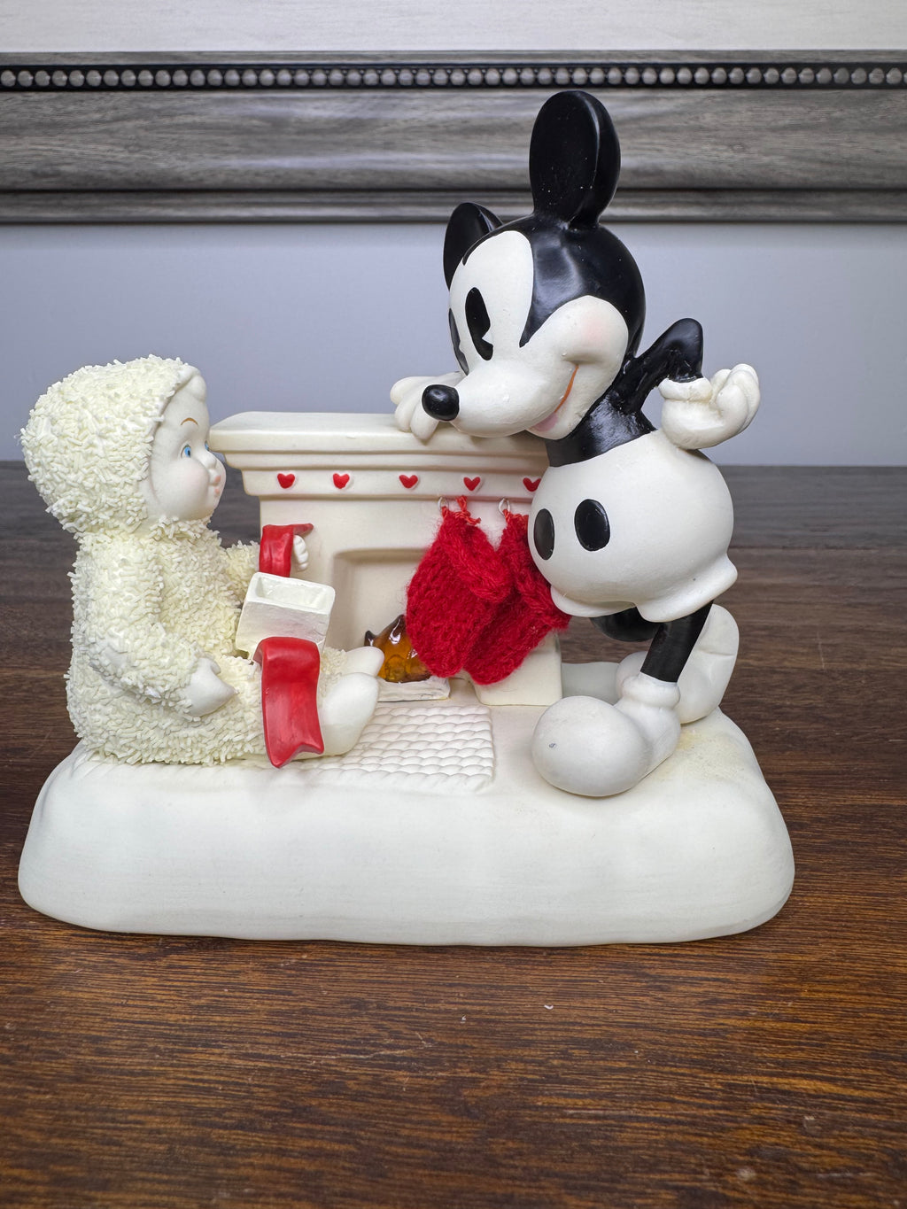 Dept 56 Snowbabies At The Mantle With Mickey Figurine w/ Box