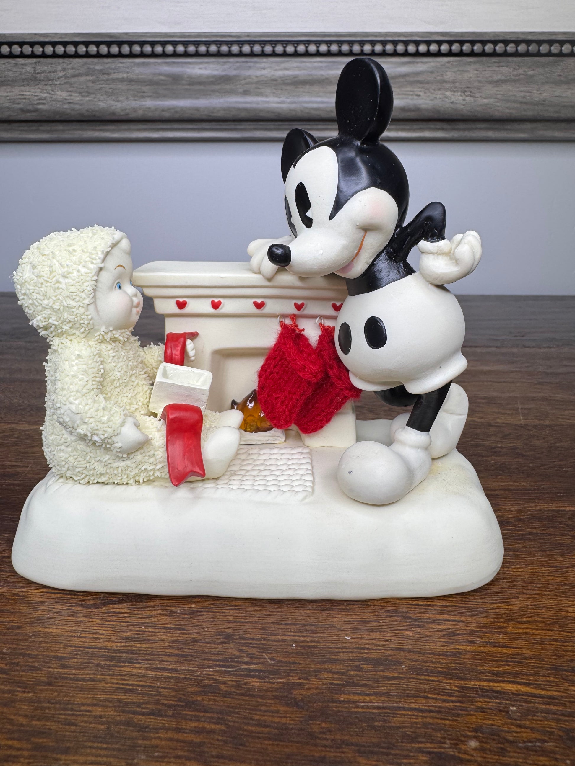 Dept 56 Snowbabies At The Mantle With Mickey Figurine w/ Box
