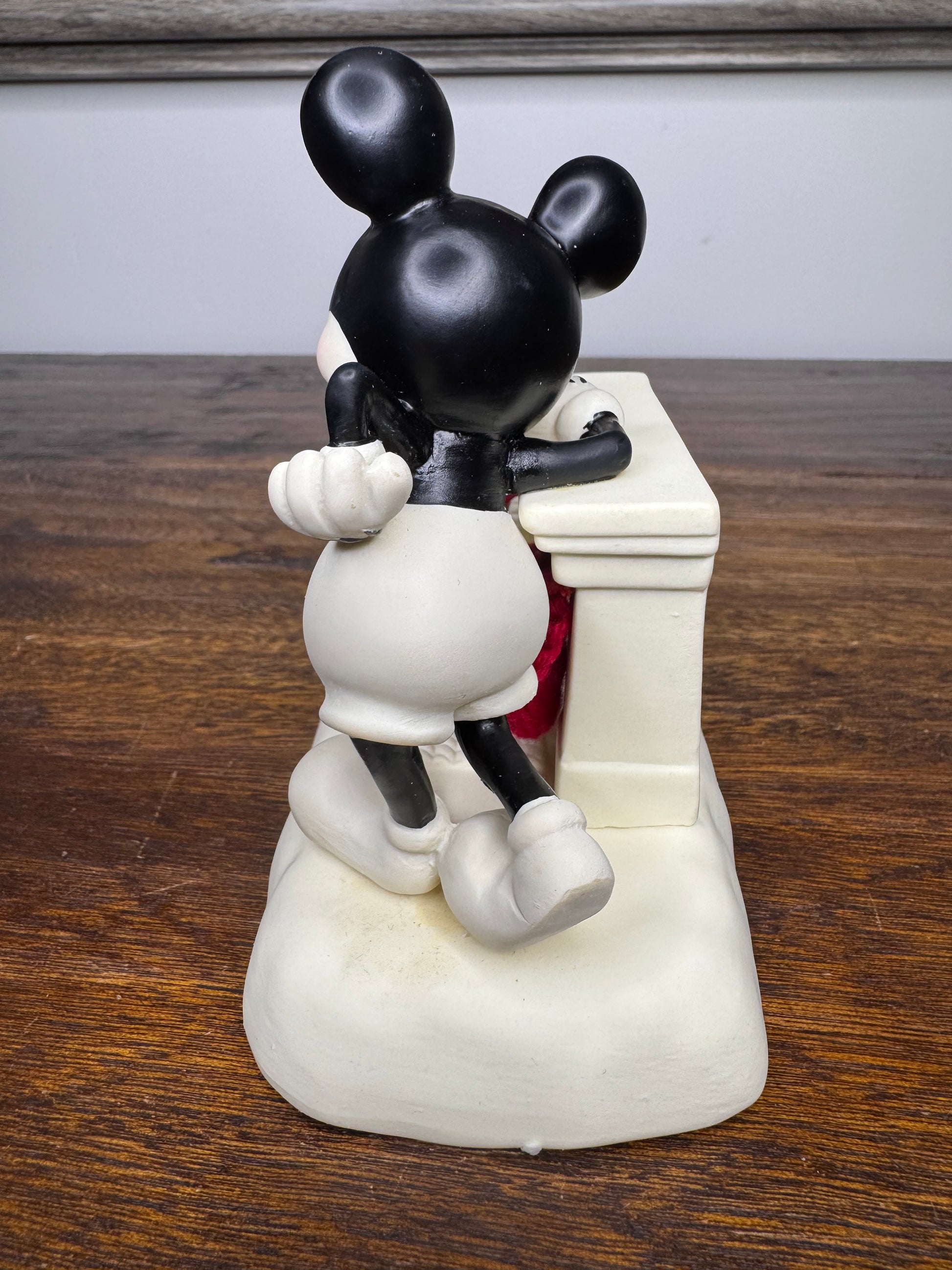 Dept 56 Snowbabies At The Mantle With Mickey Figurine w/ Box