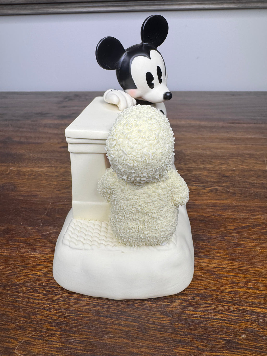 Dept 56 Snowbabies At The Mantle With Mickey Figurine w/ Box