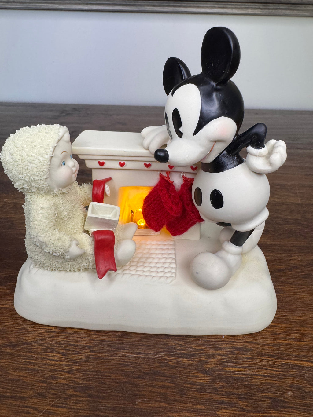 Dept 56 Snowbabies At The Mantle With Mickey Figurine w/ Box
