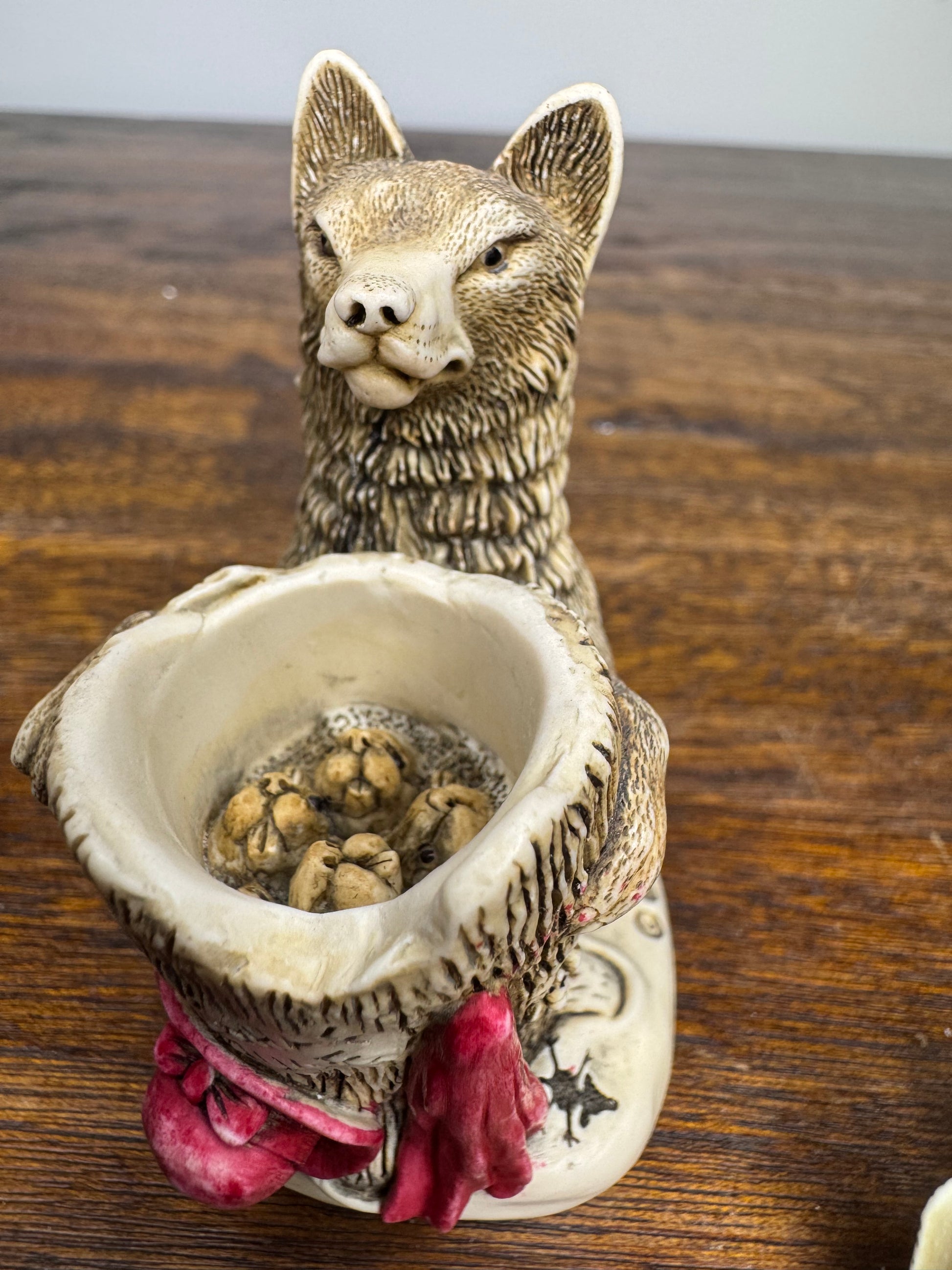 Harmony Garden "Peace Summit" Treasure Box Figurine w/ Original Box