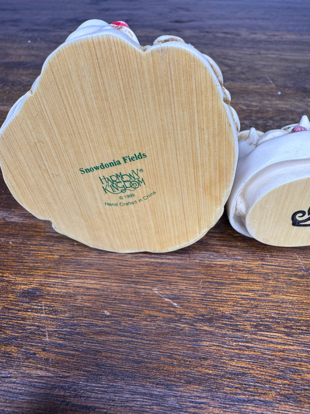 Vintage Harmony Kingdom "Snowdonia Fields" Treasure Box Figurine w/ Original Box