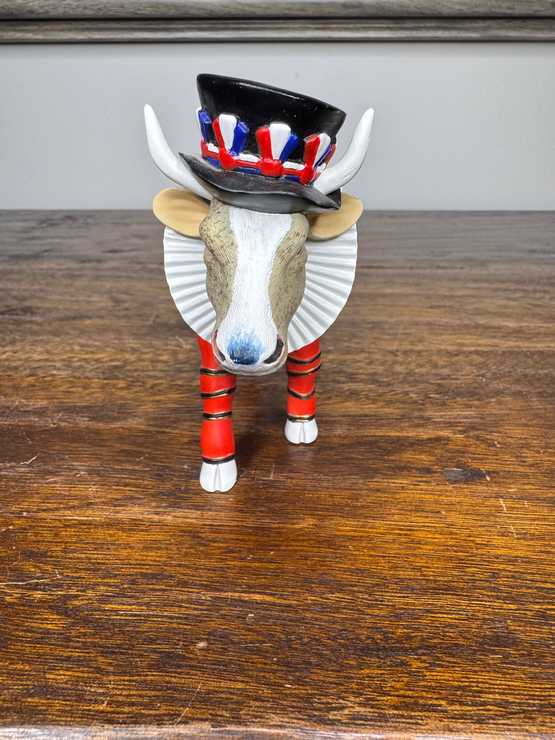 Cow Parade "Beef Eater-It Ain't Natural" Figurine w/ Box