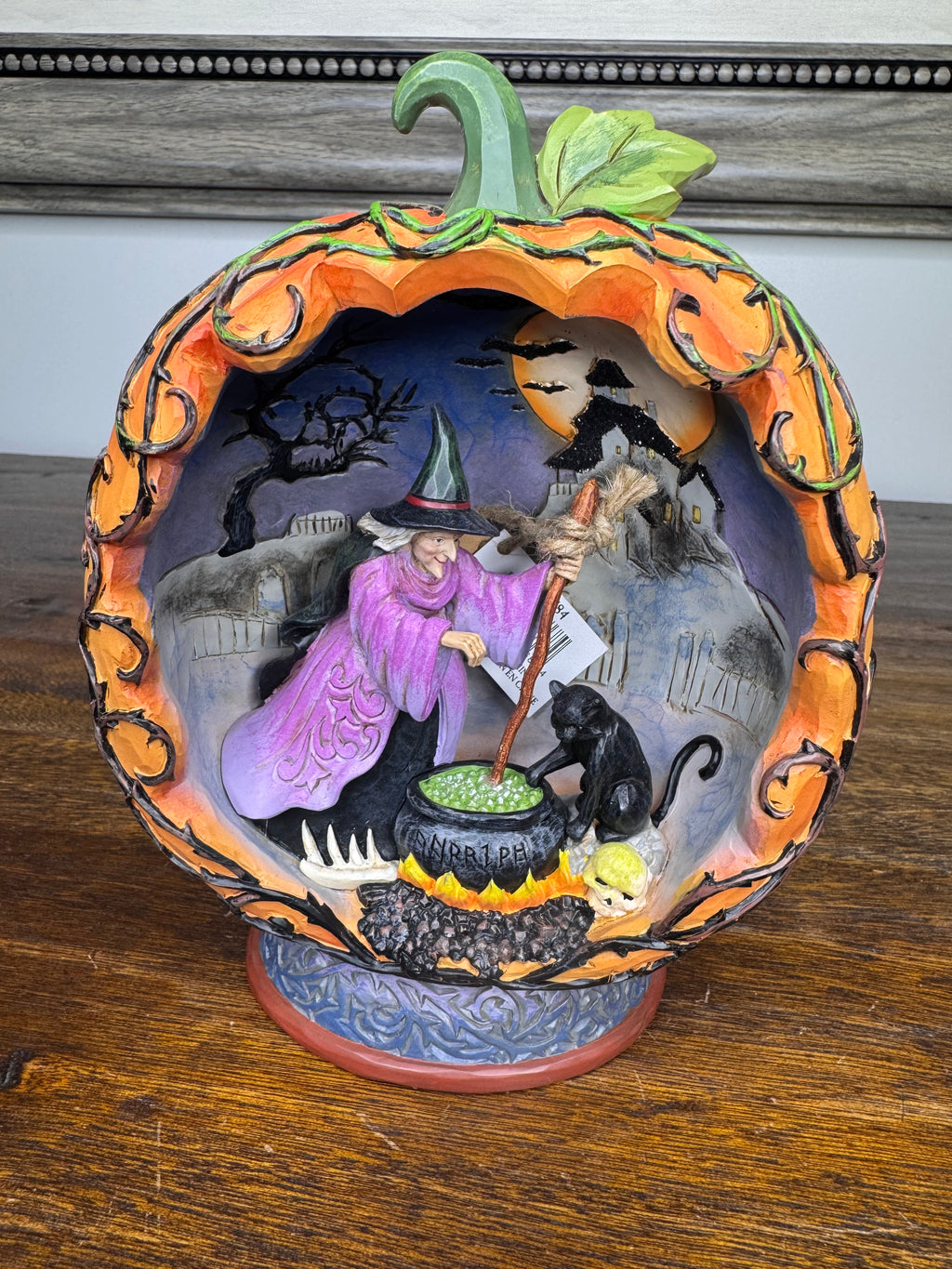 NIB Jim Shore Heartwood Creek Witch in Pumpkin "Come in For A Spell" Diorama