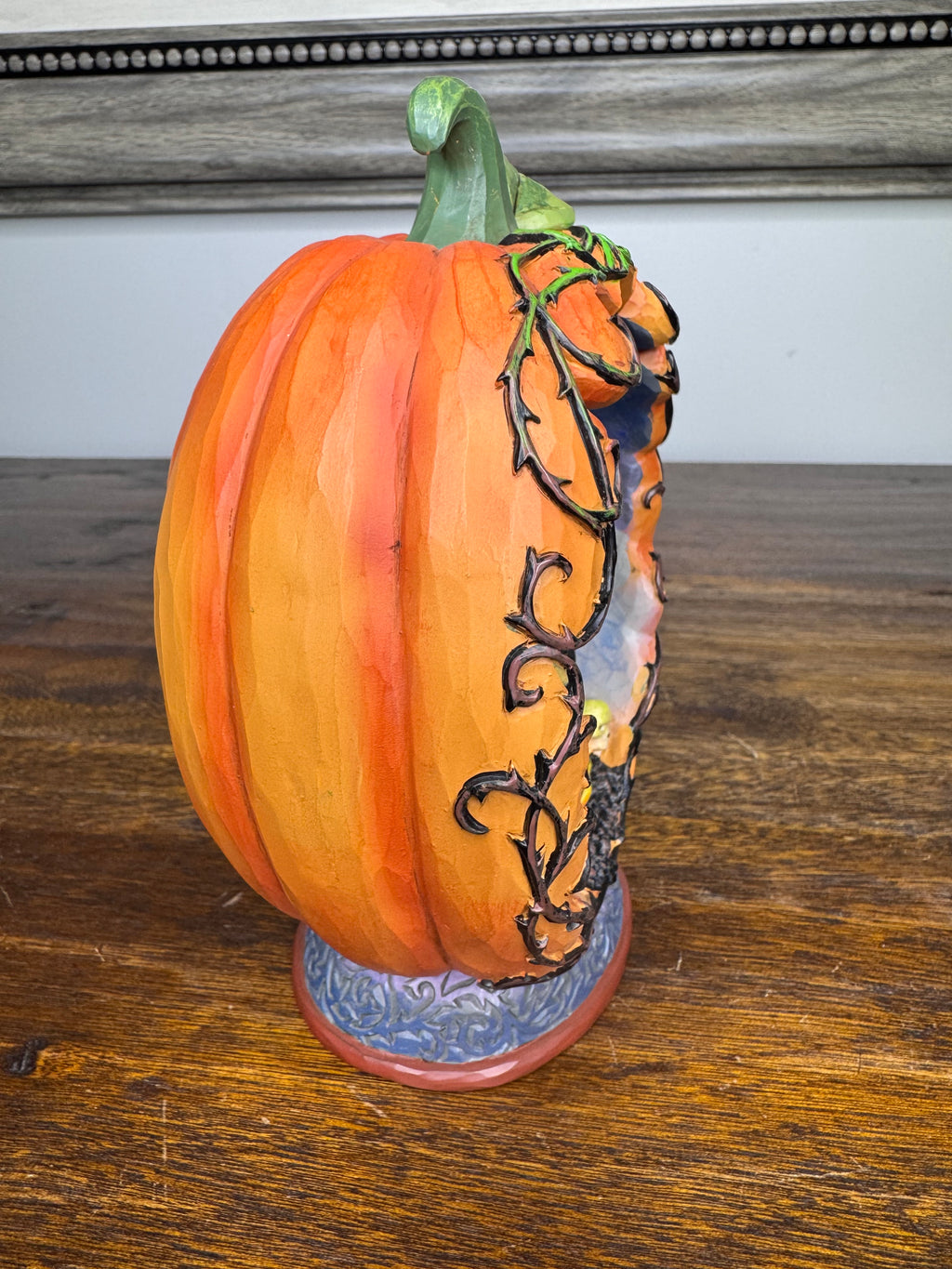 NIB Jim Shore Heartwood Creek Witch in Pumpkin "Come in For A Spell" Diorama