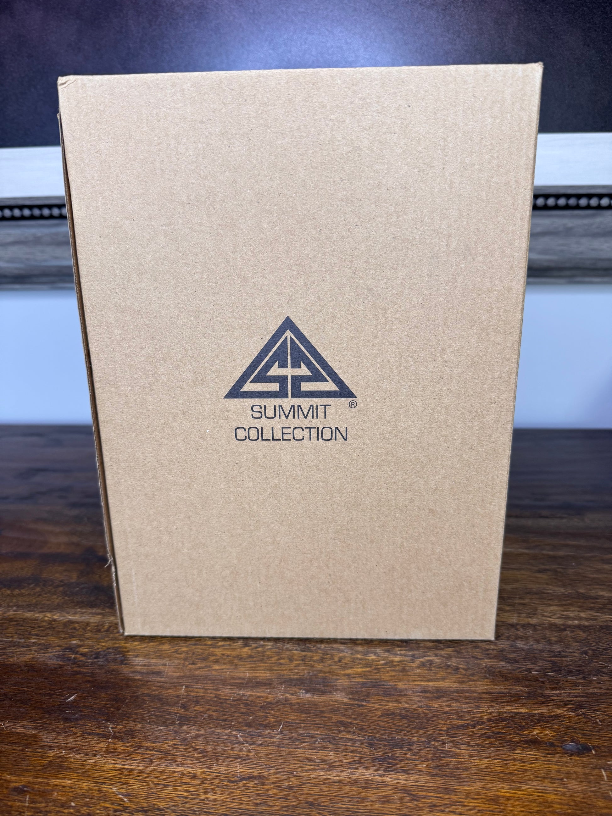 NIB Dragon Gazing Ball