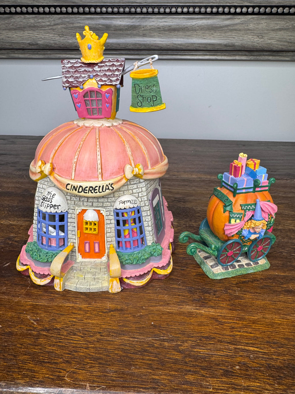 Dept 56 Cinderella's Dress Shop Storybook Village Collection w/ OriginalBox