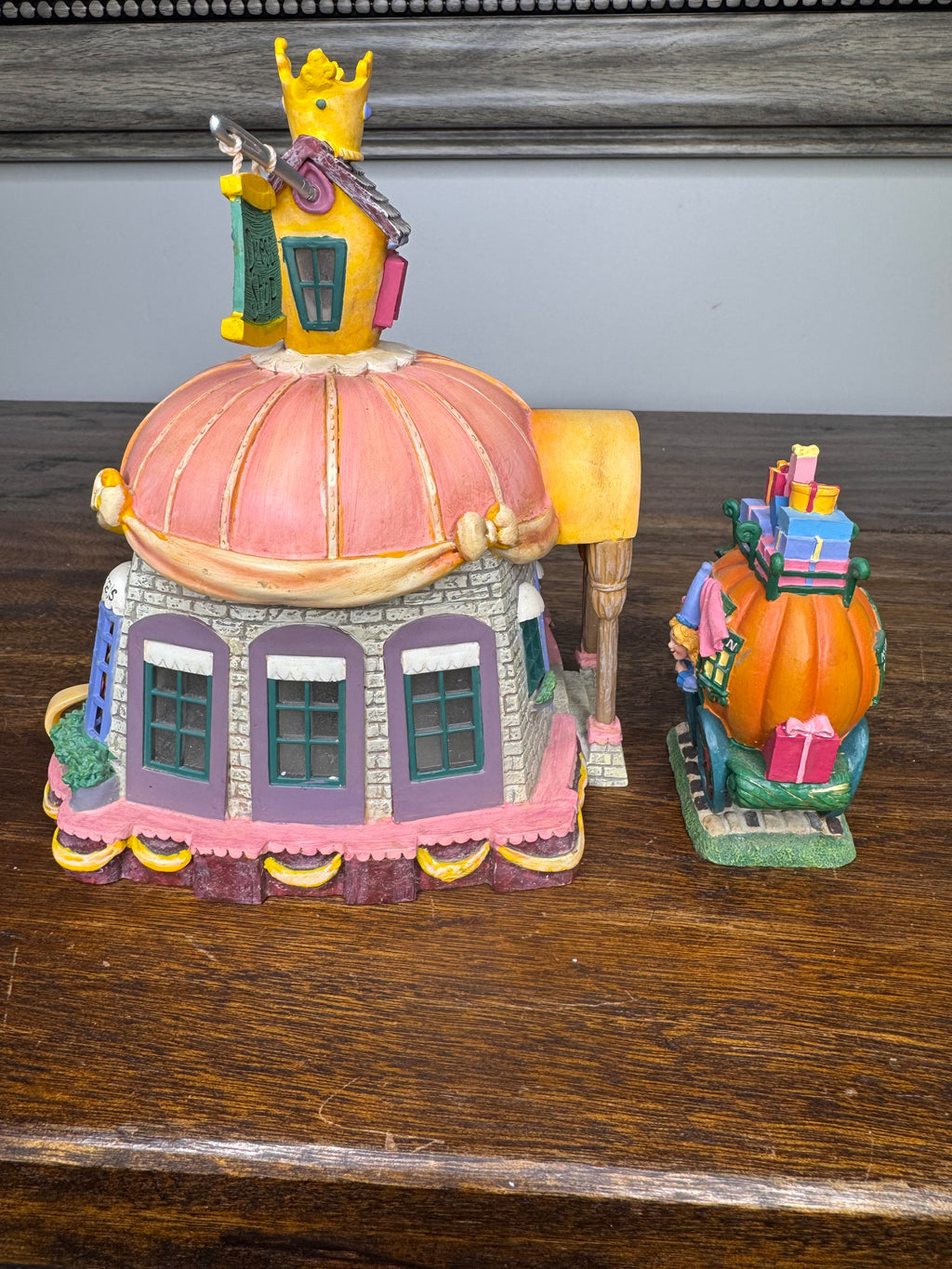 Dept 56 Cinderella's Dress Shop Storybook Village Collection w/ OriginalBox