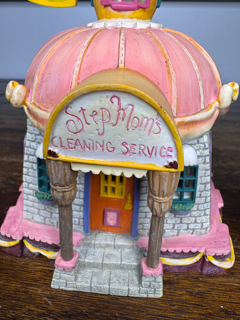 Dept 56 Cinderella's Dress Shop Storybook Village Collection w/ OriginalBox