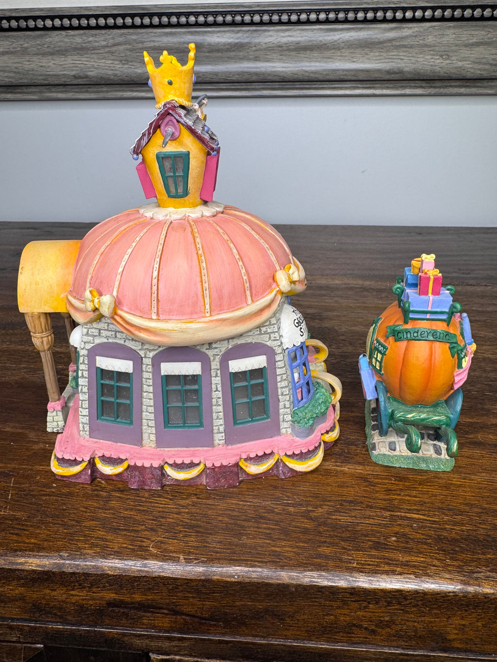 Dept 56 Cinderella's Dress Shop Storybook Village Collection w/ OriginalBox