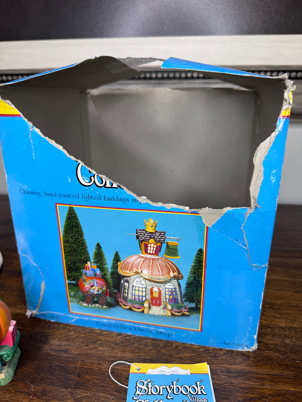 Dept 56 Cinderella's Dress Shop Storybook Village Collection w/ OriginalBox