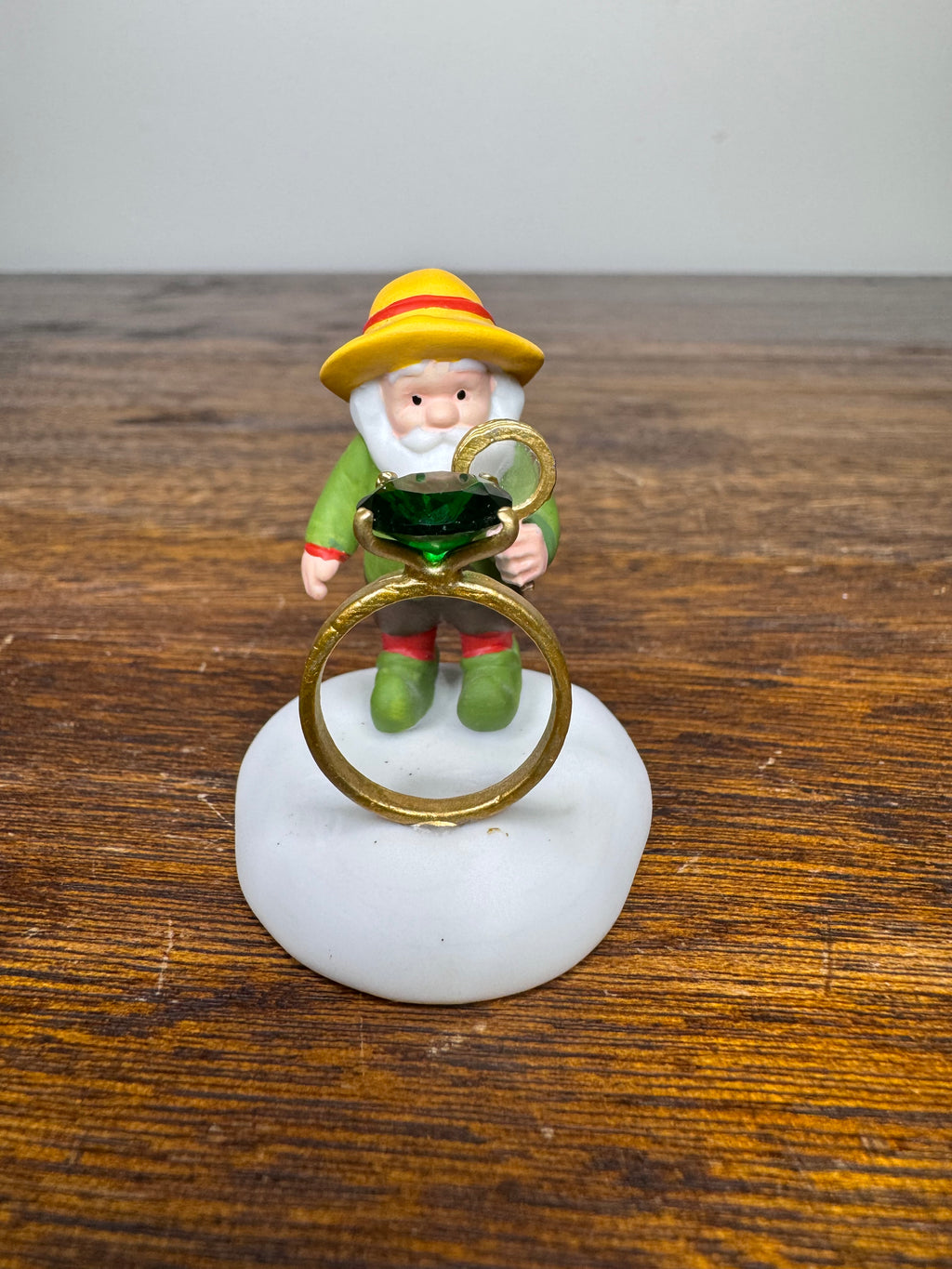 New Dept 56 North Pole Village Accessory "The Yule Jeweler"