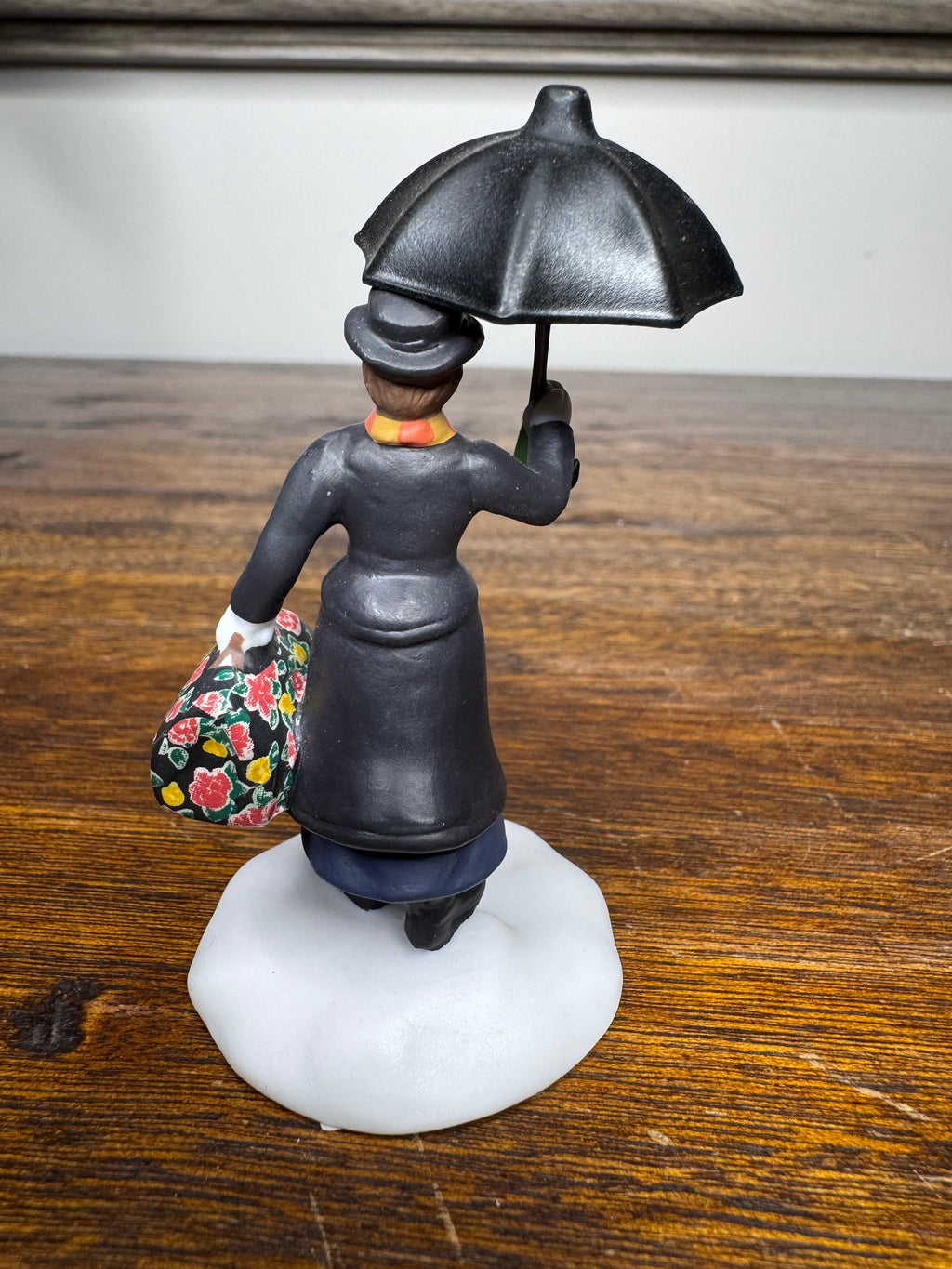 New Dept 56 Mary Poppins Arrives Village Accessory