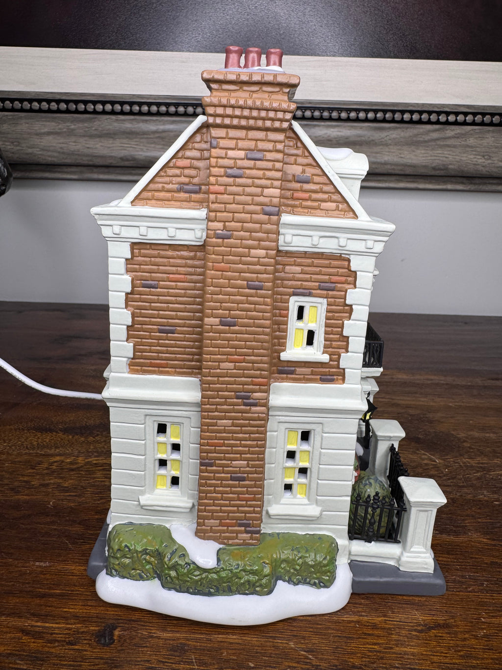 New Dept 56 17 Cherry Tree Lane Light Up Building Enesco