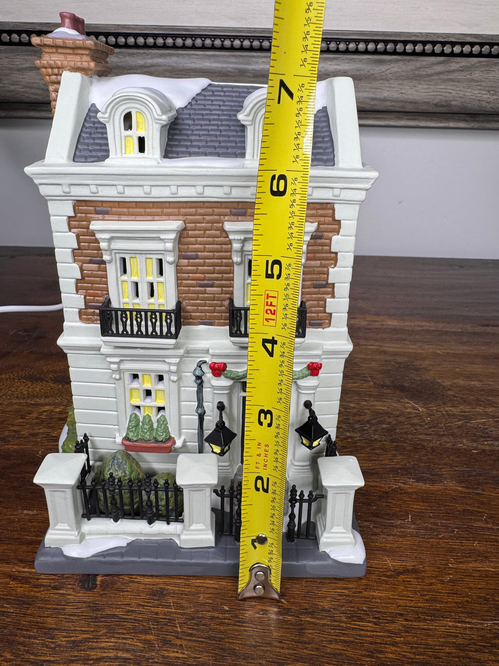 New Dept 56 17 Cherry Tree Lane Light Up Building Enesco
