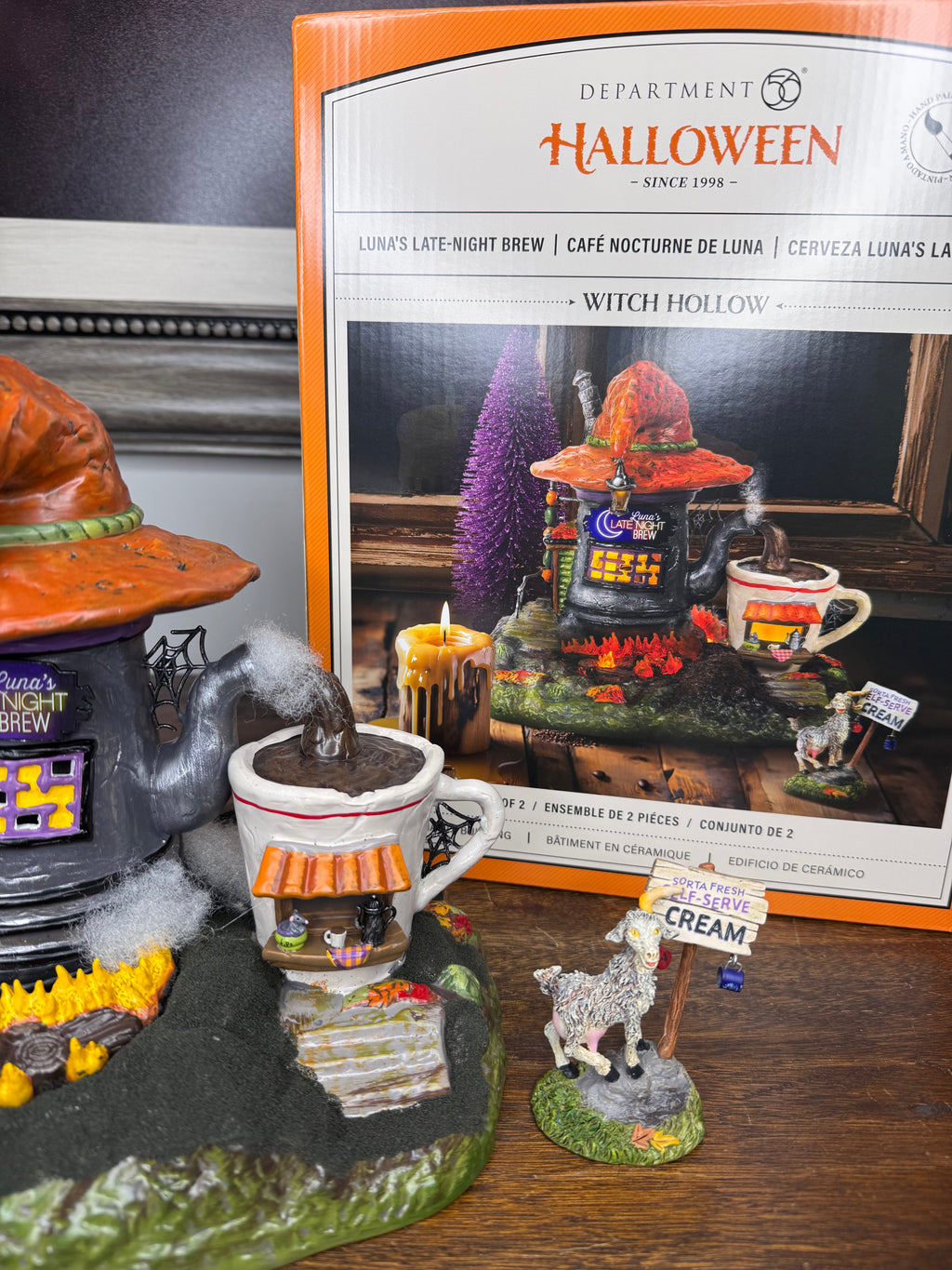New Dept 56 Snow Village Halloween "Luna's Late Night Brew" Light Up Building.