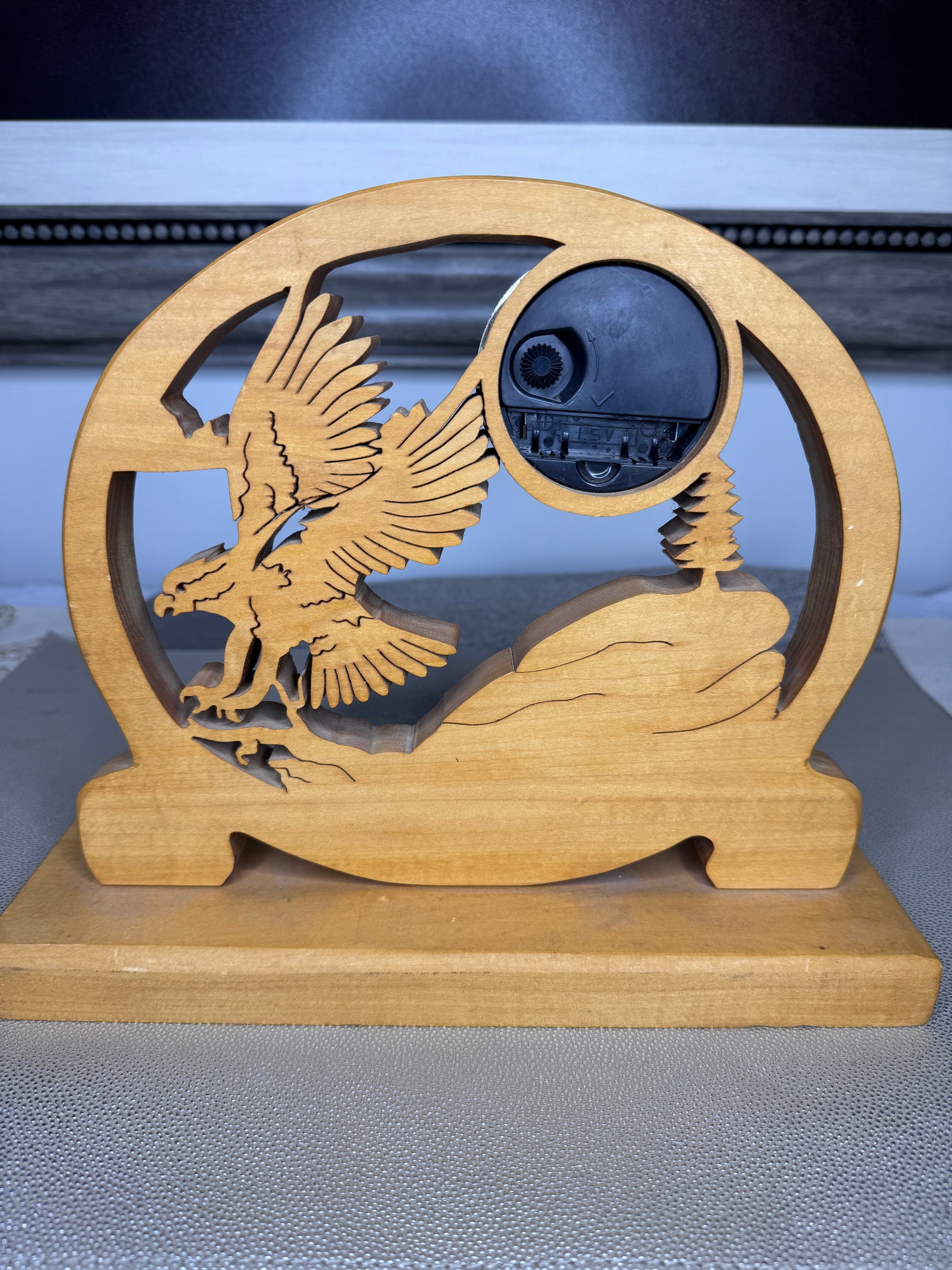 Wooden Carved Eagle Mantle/Desktop Clock
