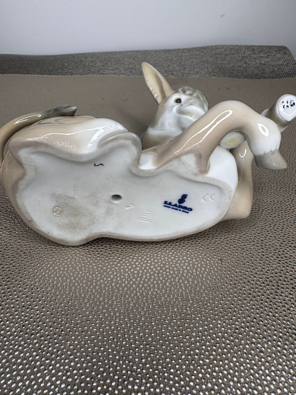 LLadro Retired "Donkey in Love" Figurine