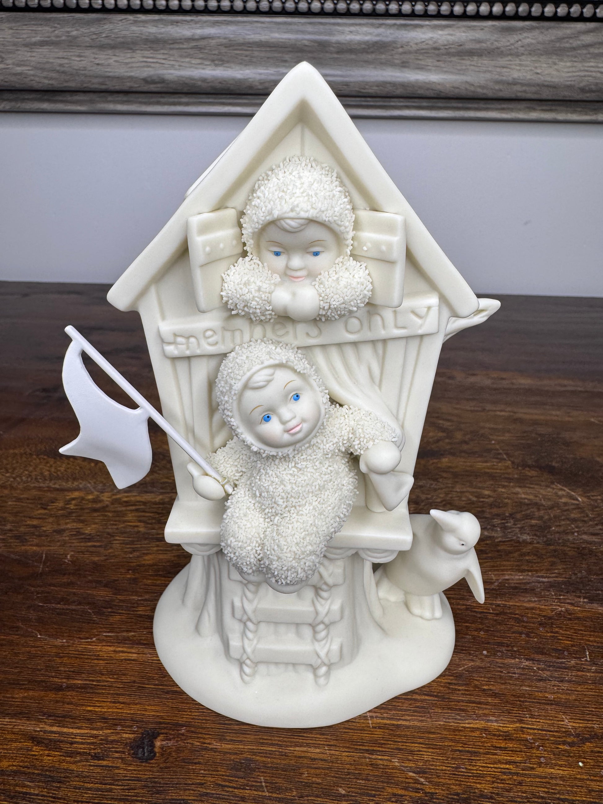 Retired Dept 56 Snowbabies "Friendship Clubhouse" Figurine