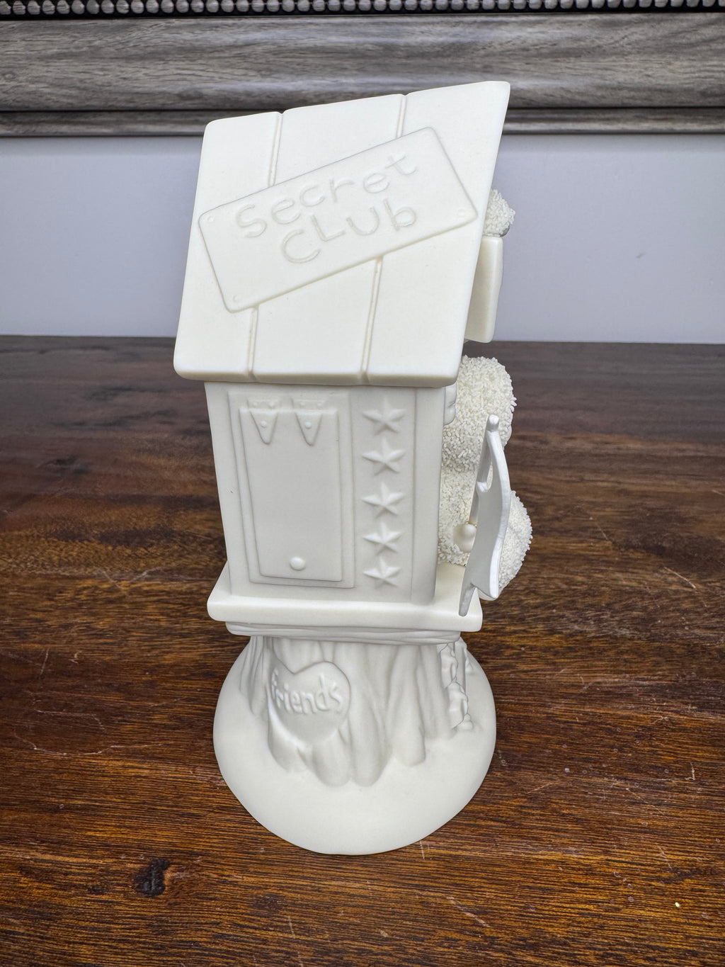 Retired Dept 56 Snowbabies "Friendship Clubhouse" Figurine
