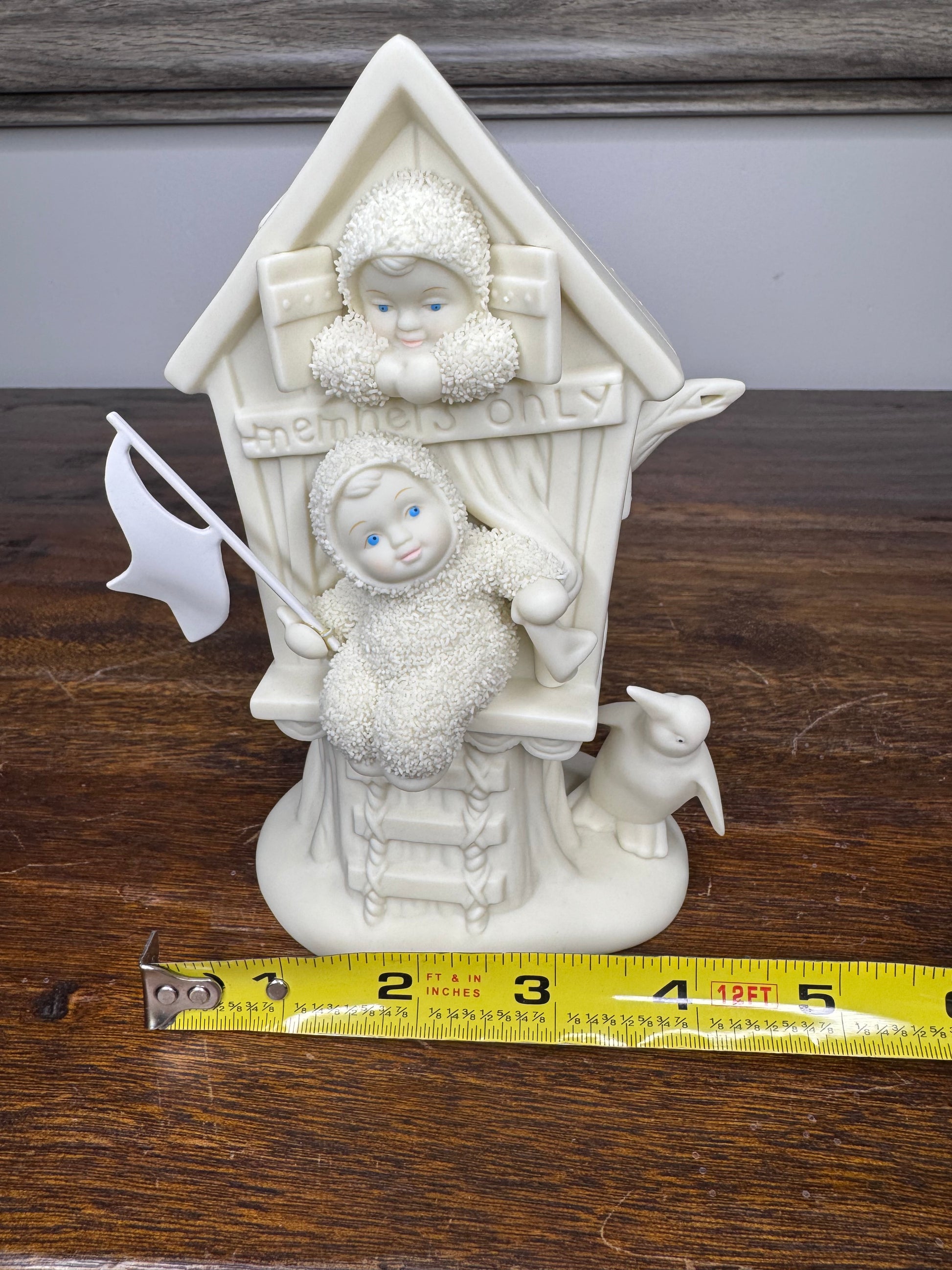 Retired Dept 56 Snowbabies "Friendship Clubhouse" Figurine