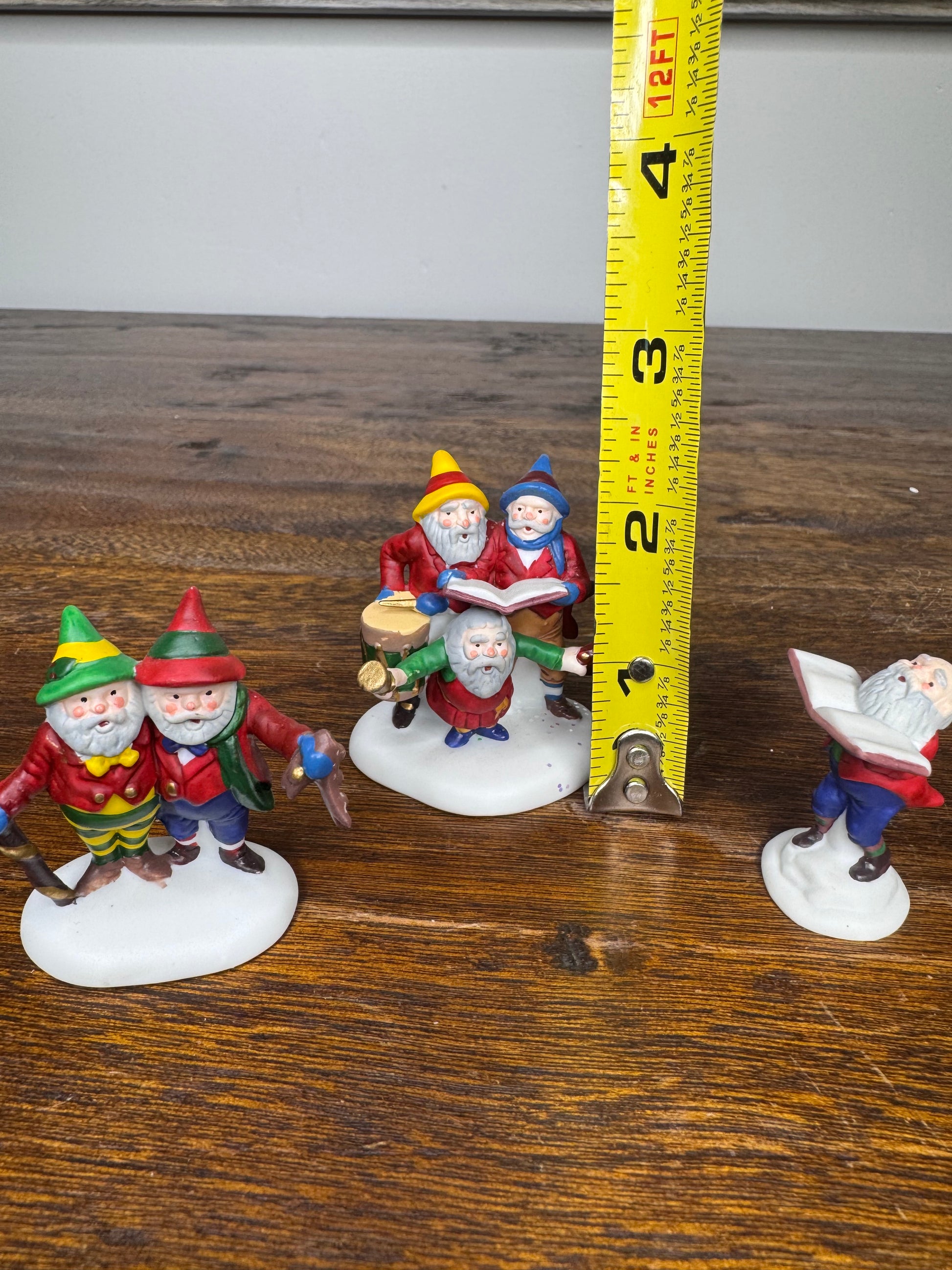 Retired Dept 56 Heritage Village "Sing a Song For Santa" 3 PC Set w/ Original Box