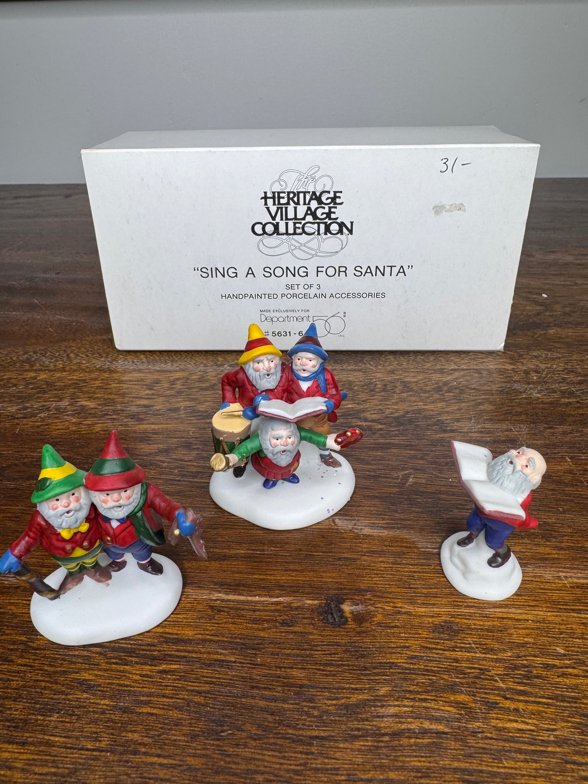 Retired Dept 56 Heritage Village "Sing a Song For Santa" 3 PC Set w/ Original Box