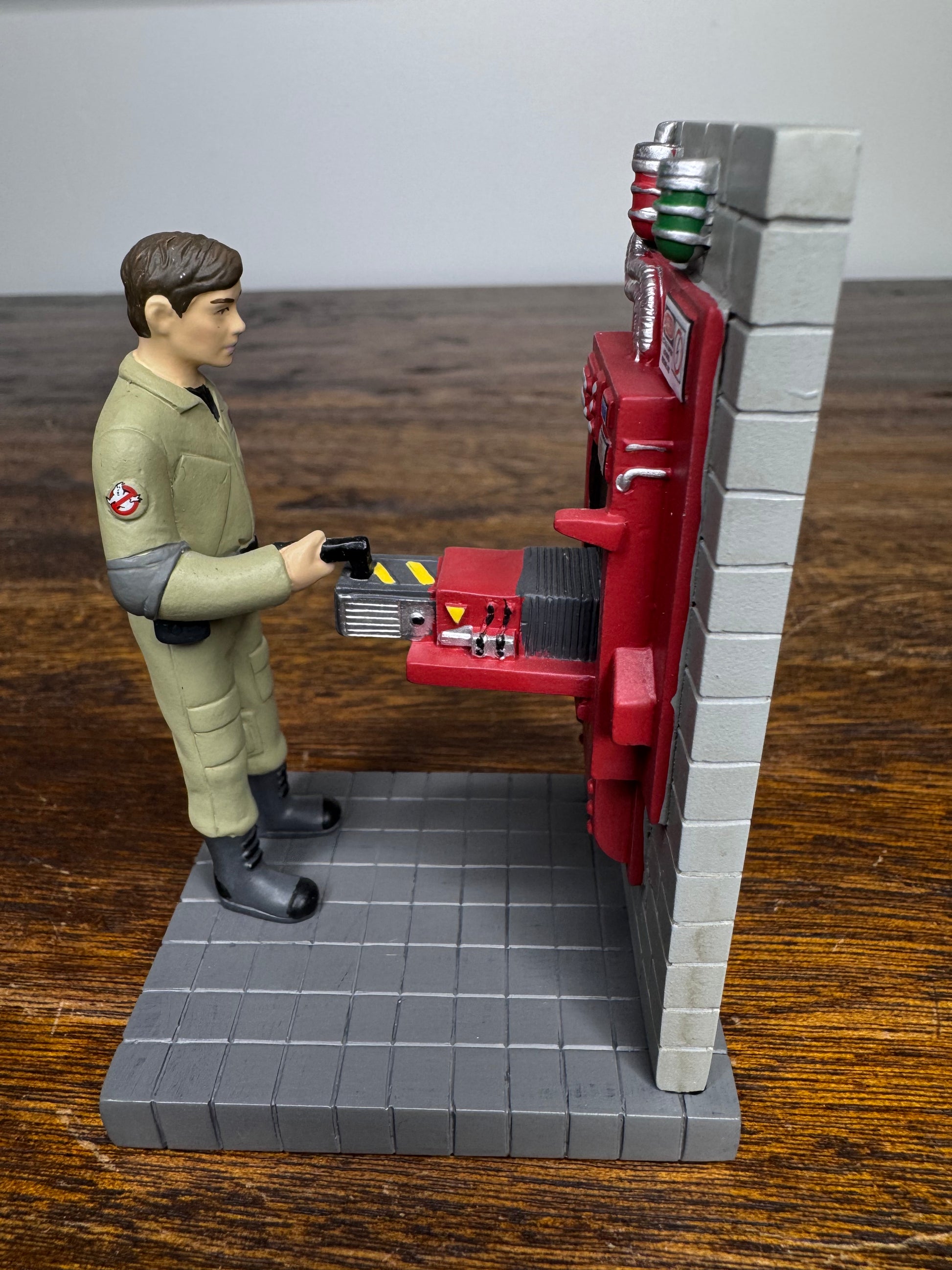 Retired Dept 56 Ghostbusters Village "The Containment Unit" W/ Original Box